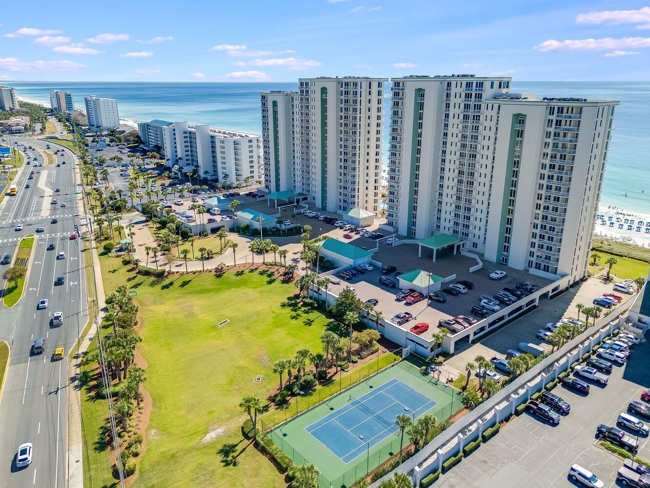 SILVER BEACH TOWERS - Residential