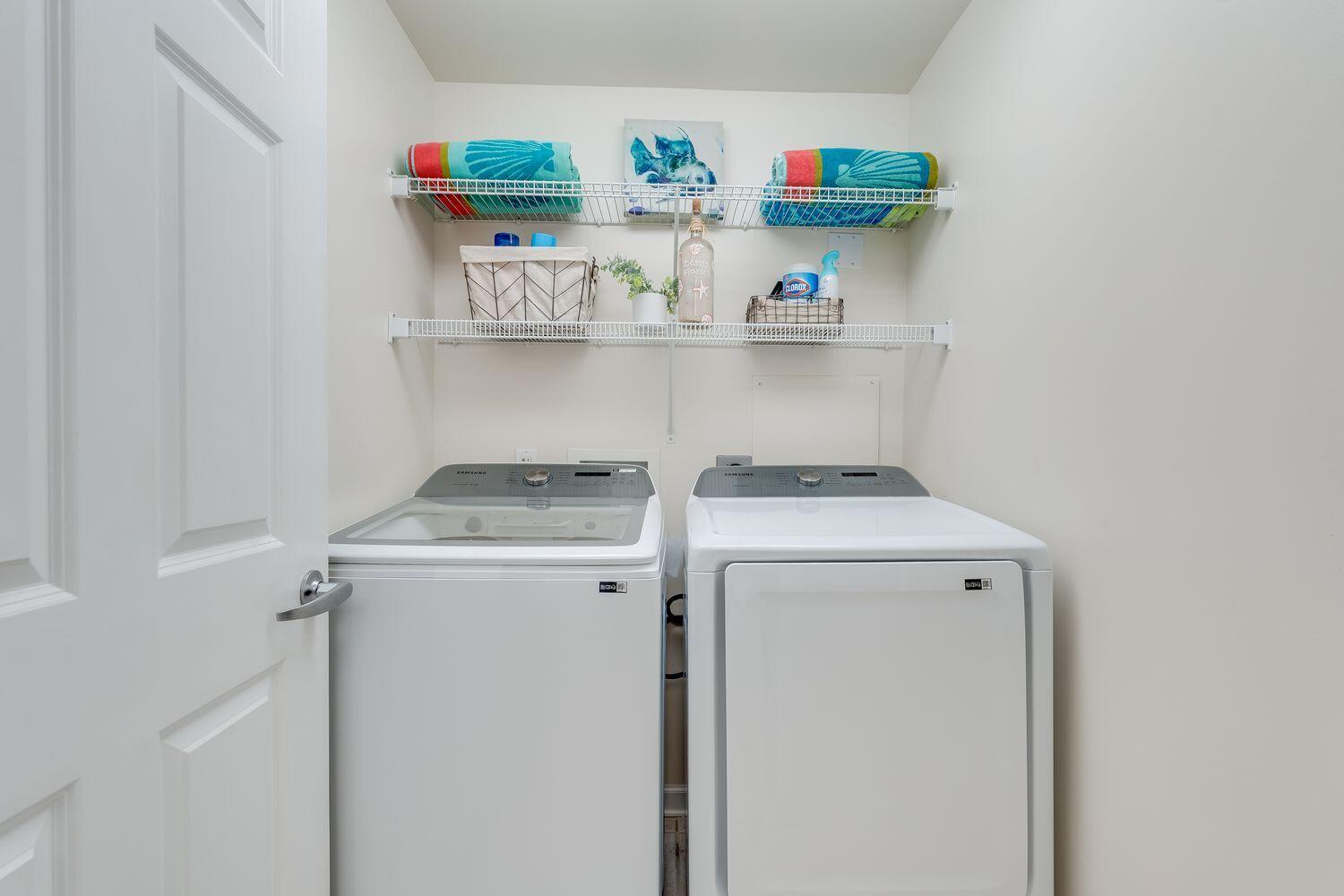 SILVER BEACH TOWERS - Residential