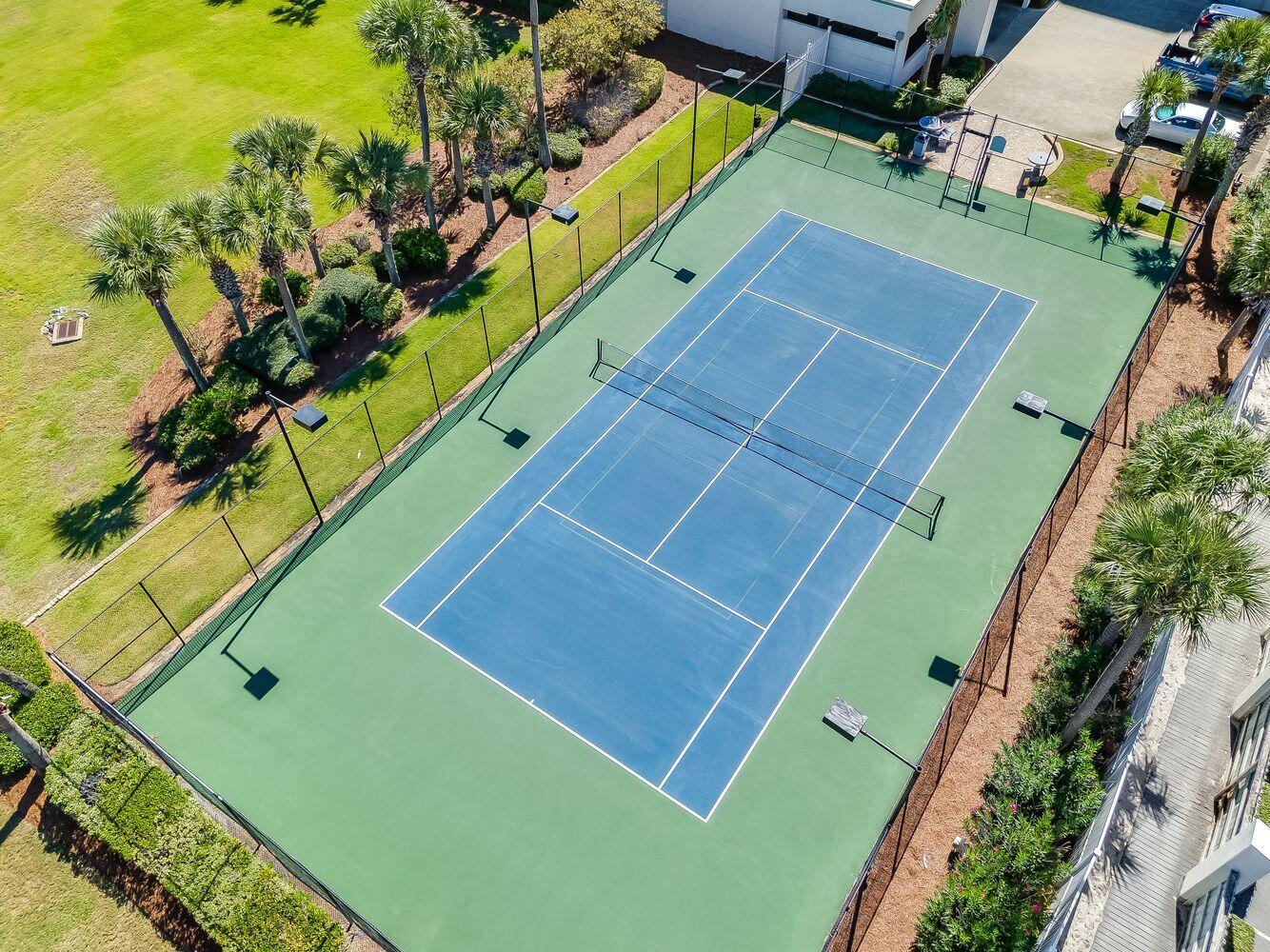 SILVER BEACH TOWERS - Residential