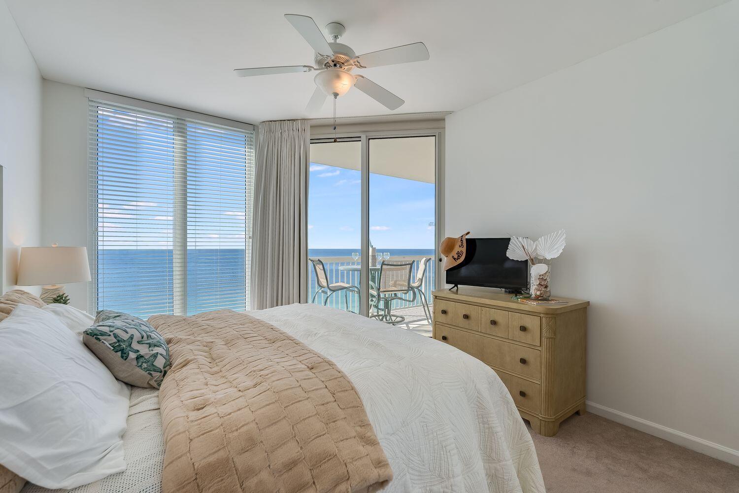 SILVER BEACH TOWERS - Residential