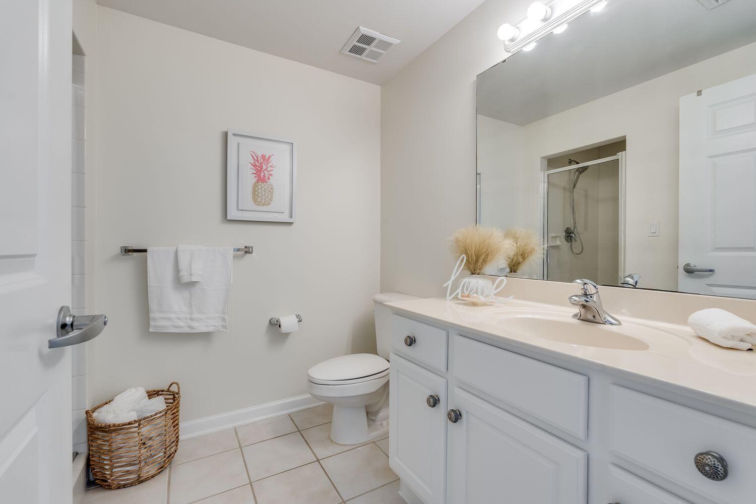 SILVER BEACH TOWERS - Residential