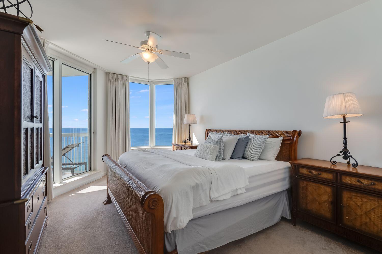 SILVER BEACH TOWERS - Residential