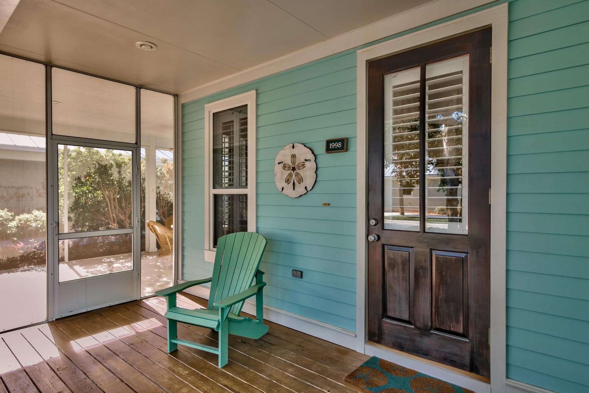 CRYSTAL LAKE - Residential