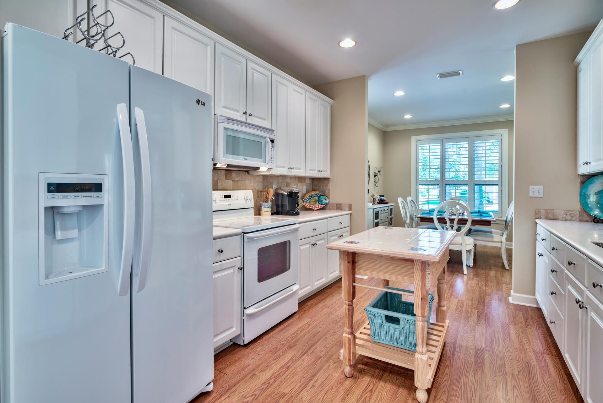 CRYSTAL LAKE - Residential