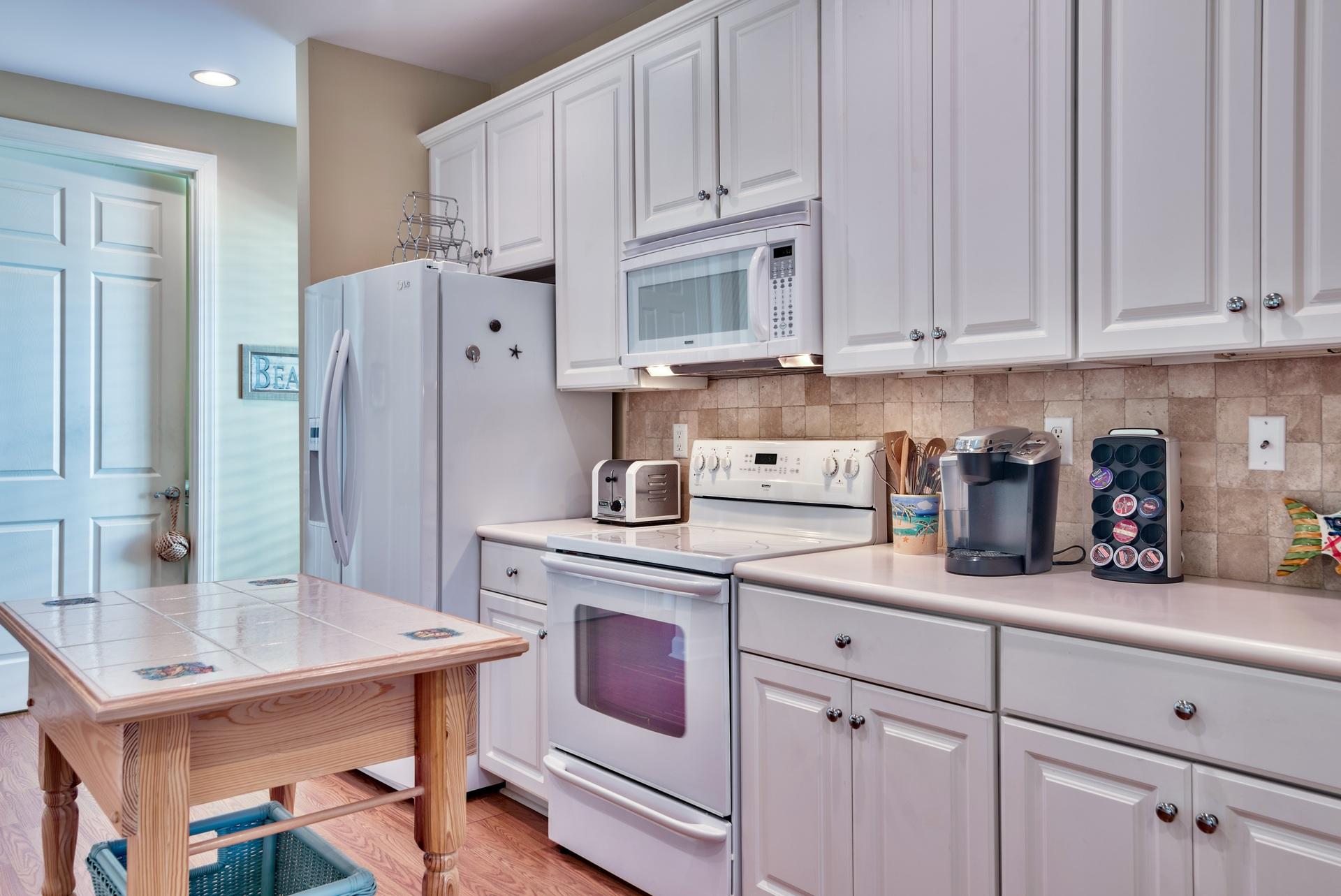 CRYSTAL LAKE - Residential