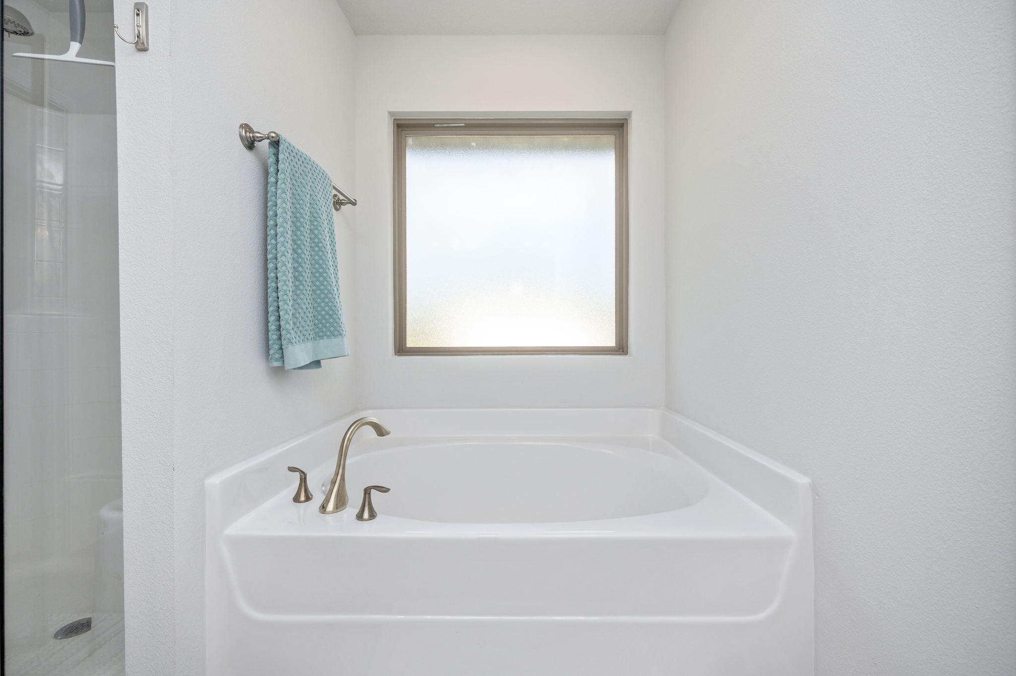 HIDDEN VALLEY - Residential