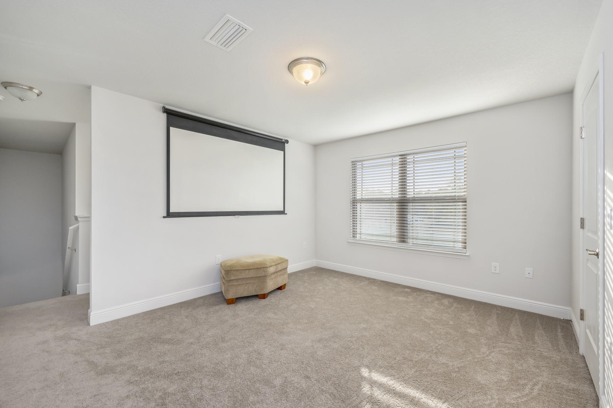 HIDDEN VALLEY - Residential