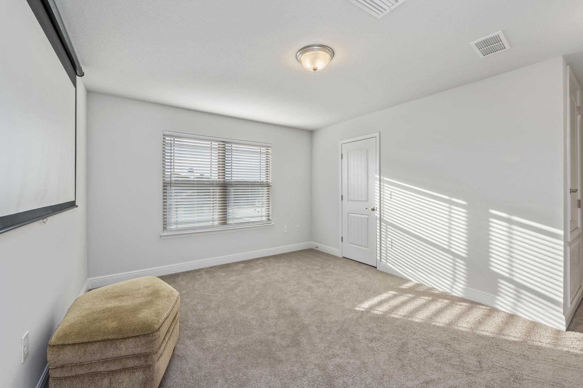 HIDDEN VALLEY - Residential