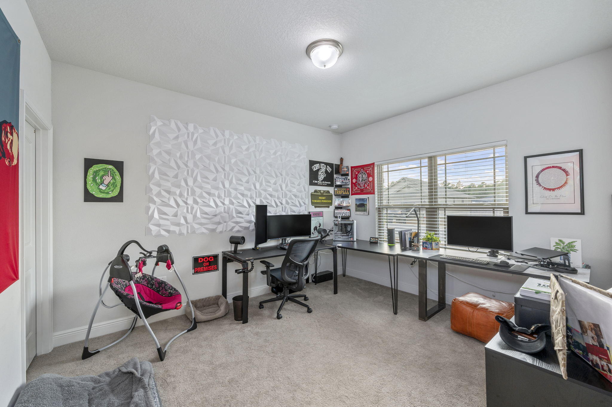 HIDDEN VALLEY - Residential