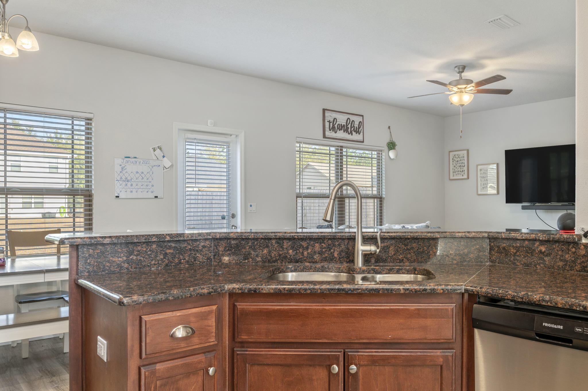 HIDDEN VALLEY - Residential