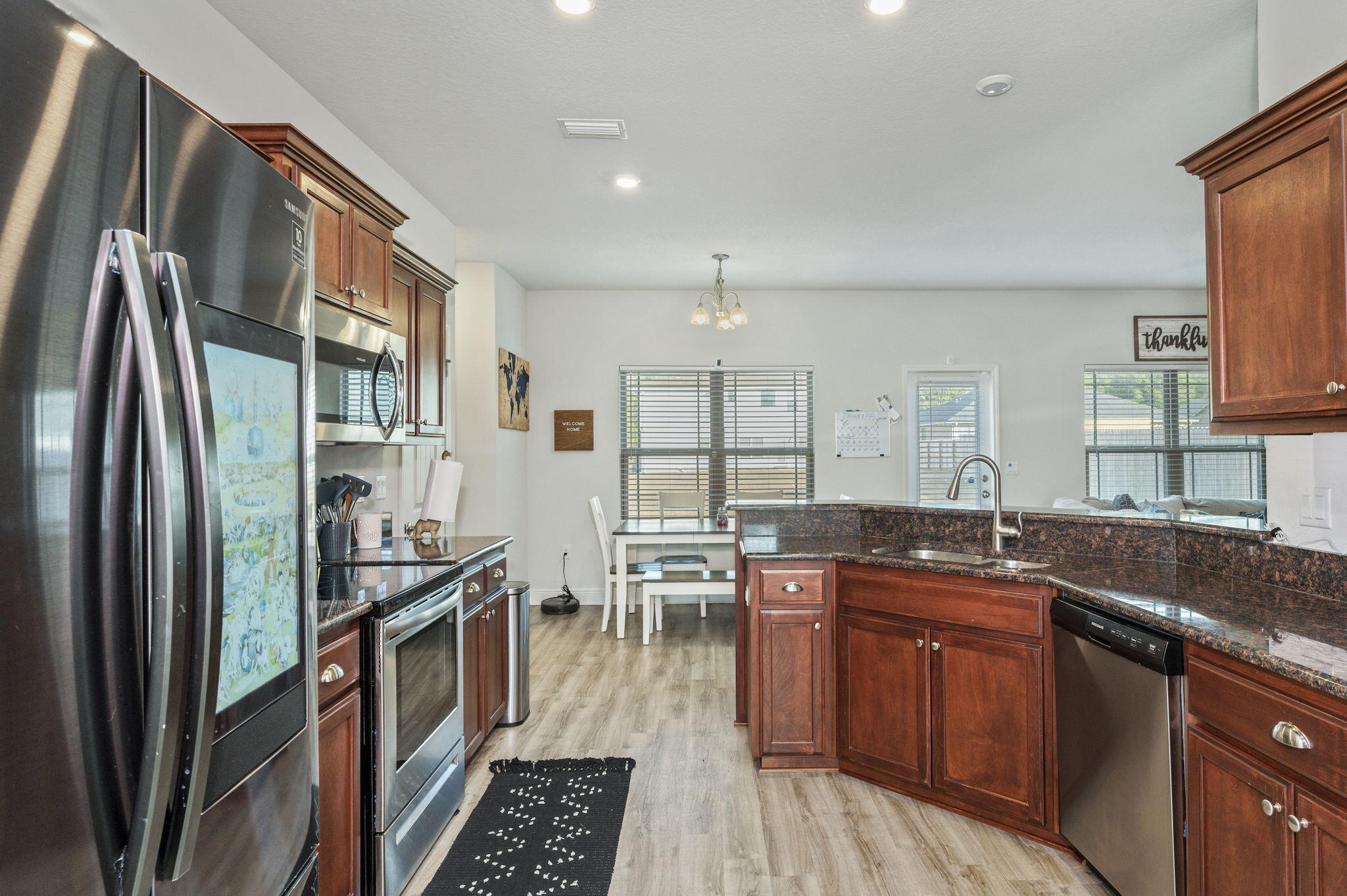 HIDDEN VALLEY - Residential