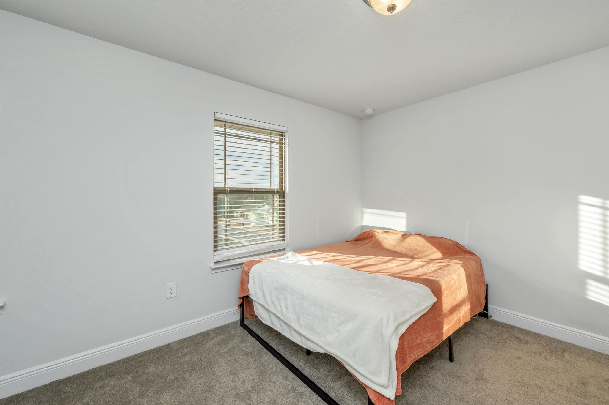 HIDDEN VALLEY - Residential