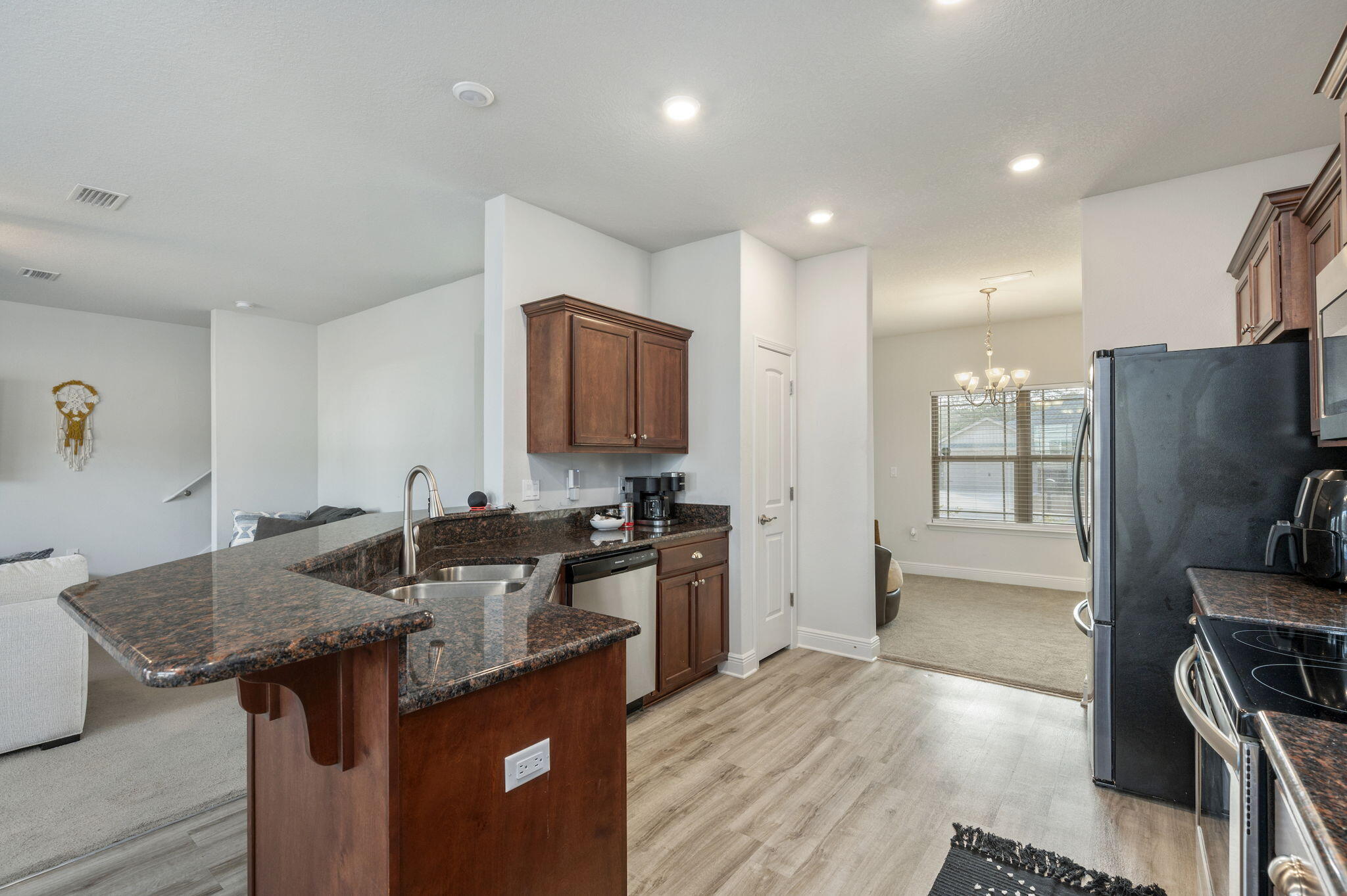 HIDDEN VALLEY - Residential