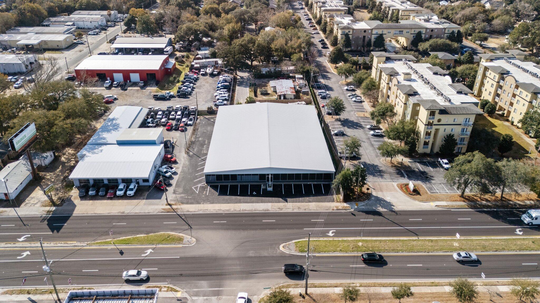 311 NW Racetrack Road