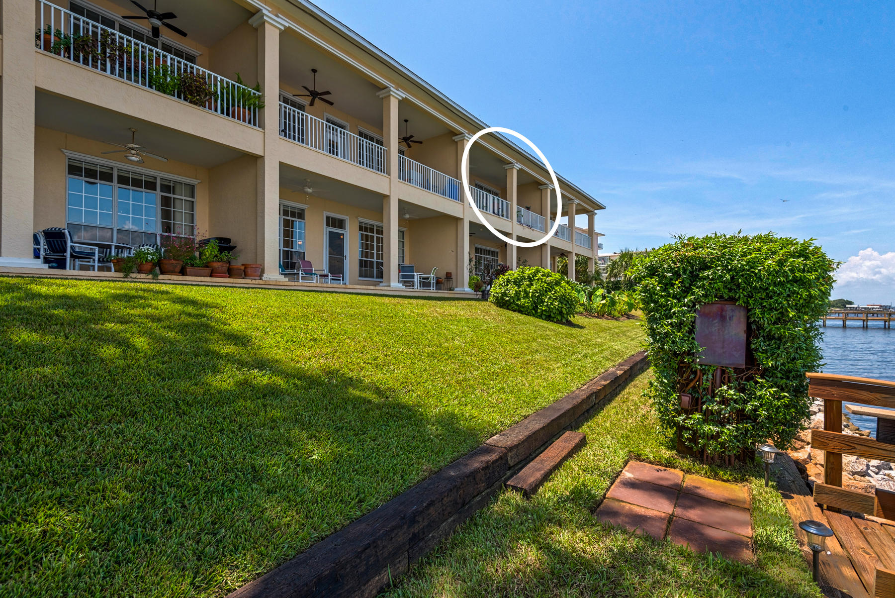 OAK HARBOUR CONDO - Residential