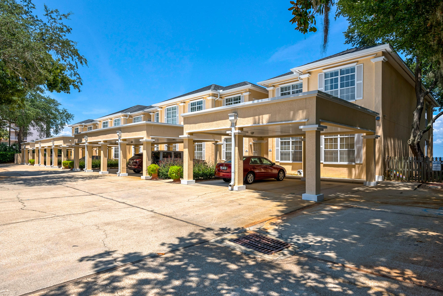 OAK HARBOUR CONDO - Residential