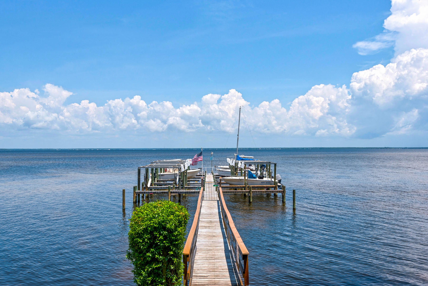 OAK HARBOUR CONDO - Residential