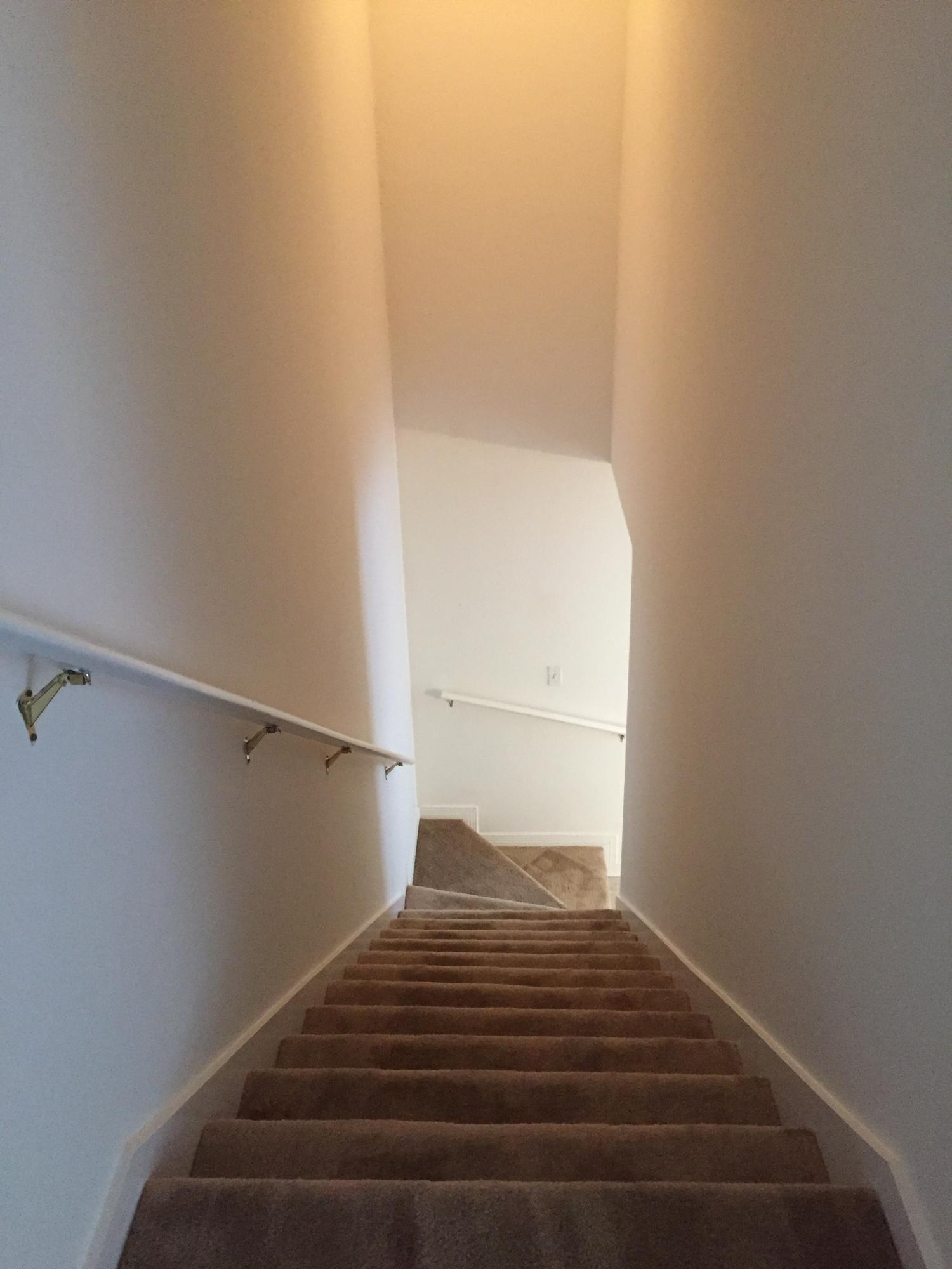 COURTLAND TERRACE T/H - Residential Lease