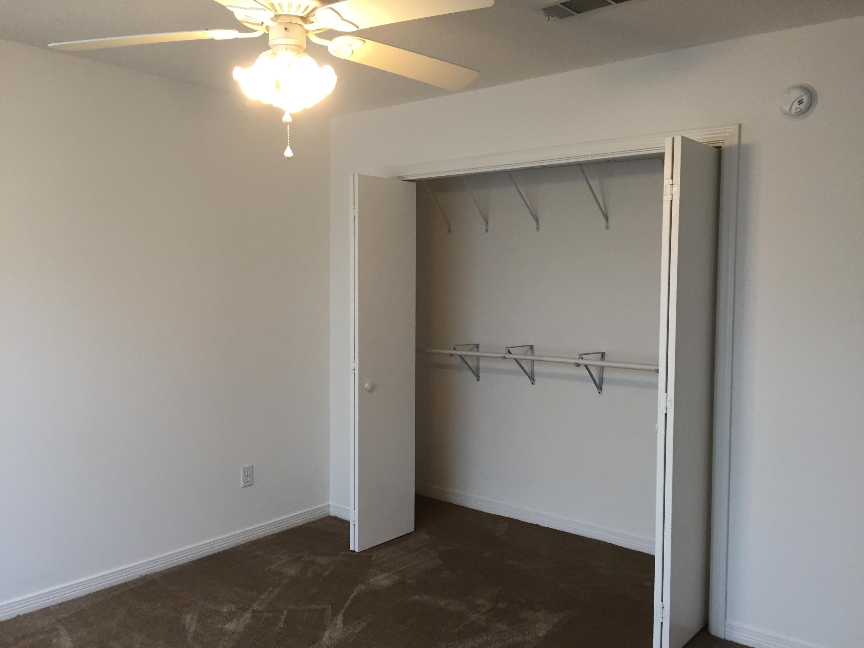 COURTLAND TERRACE T/H - Residential Lease