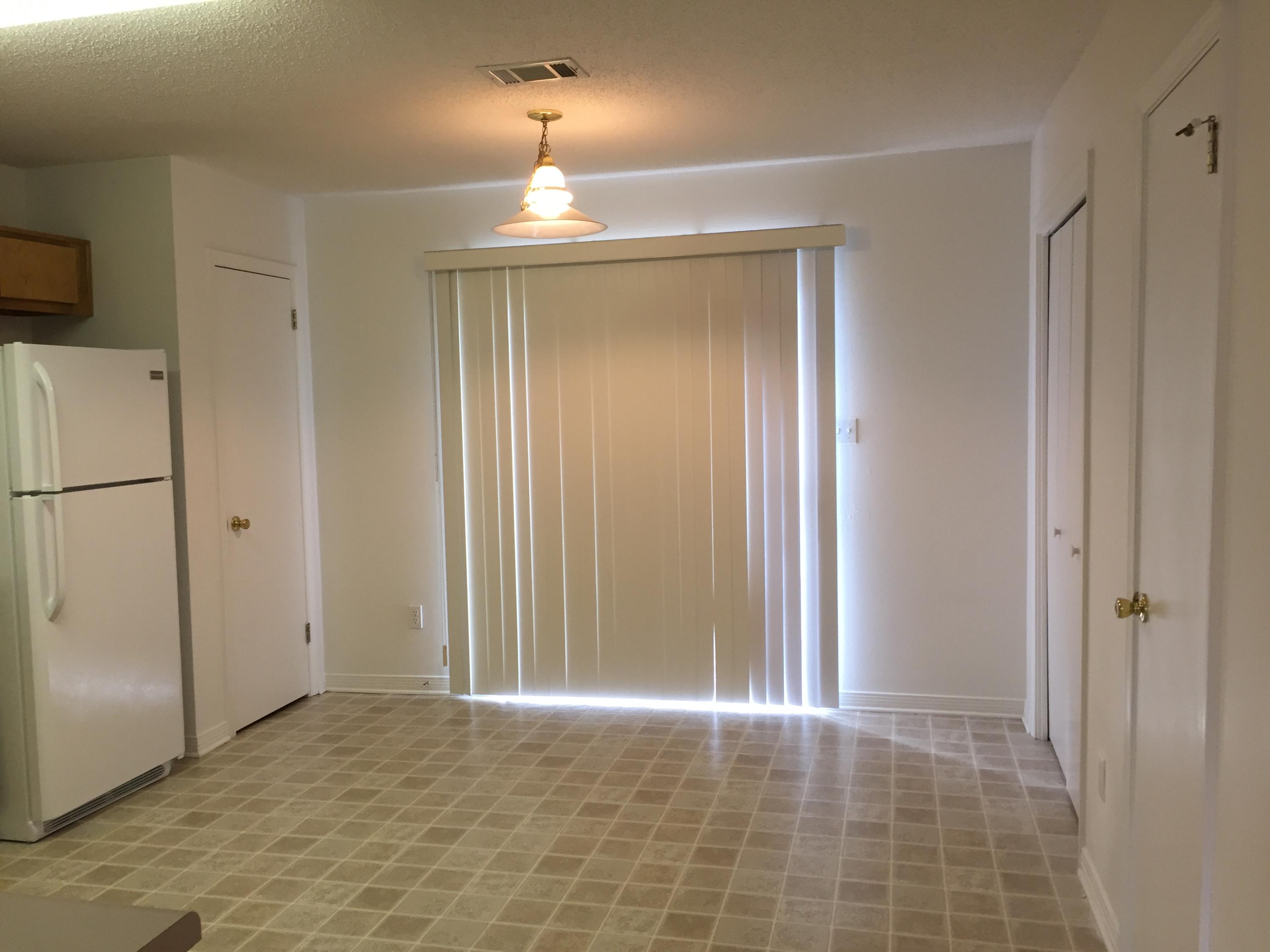 COURTLAND TERRACE T/H - Residential Lease