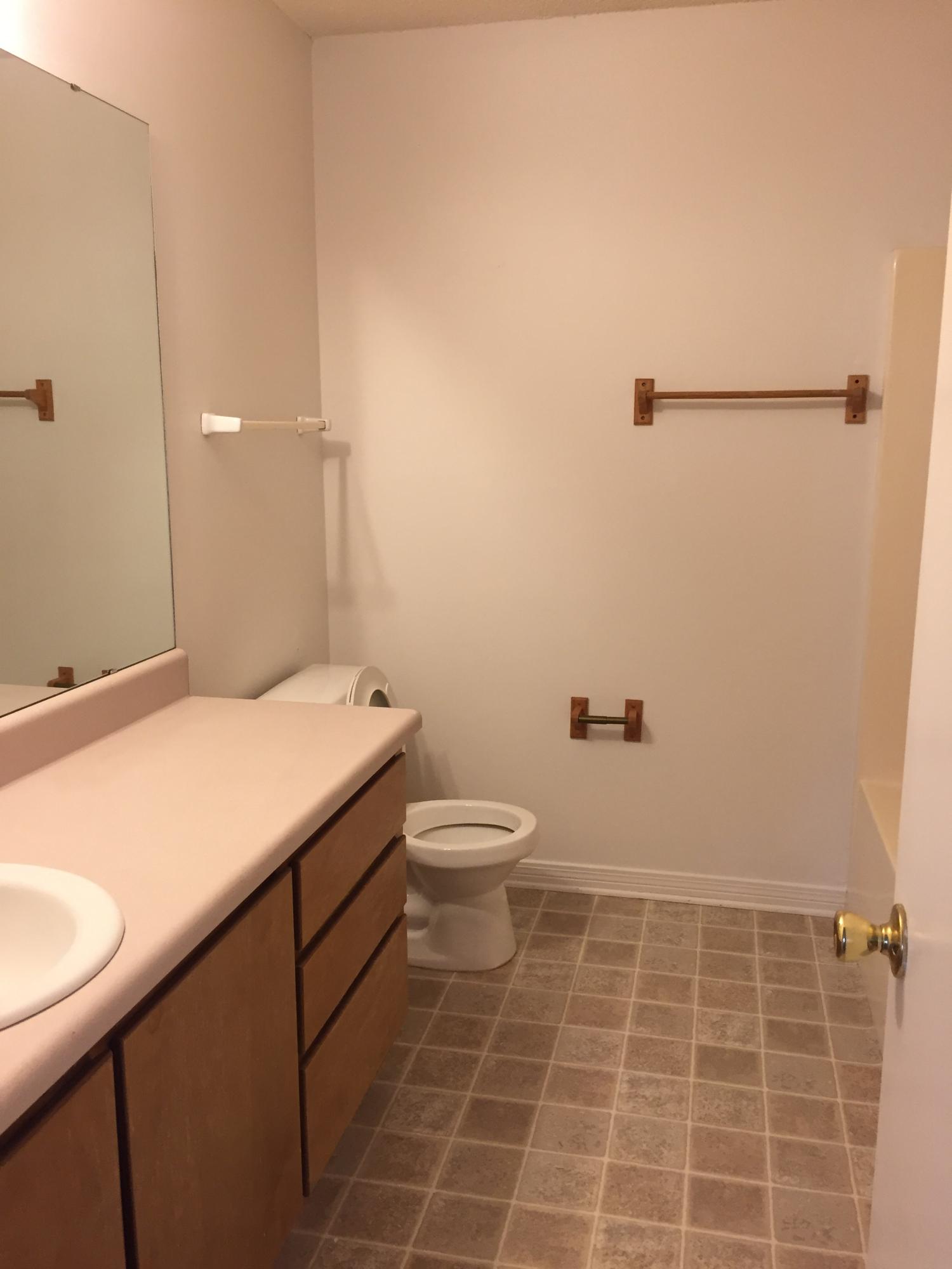 COURTLAND TERRACE T/H - Residential Lease