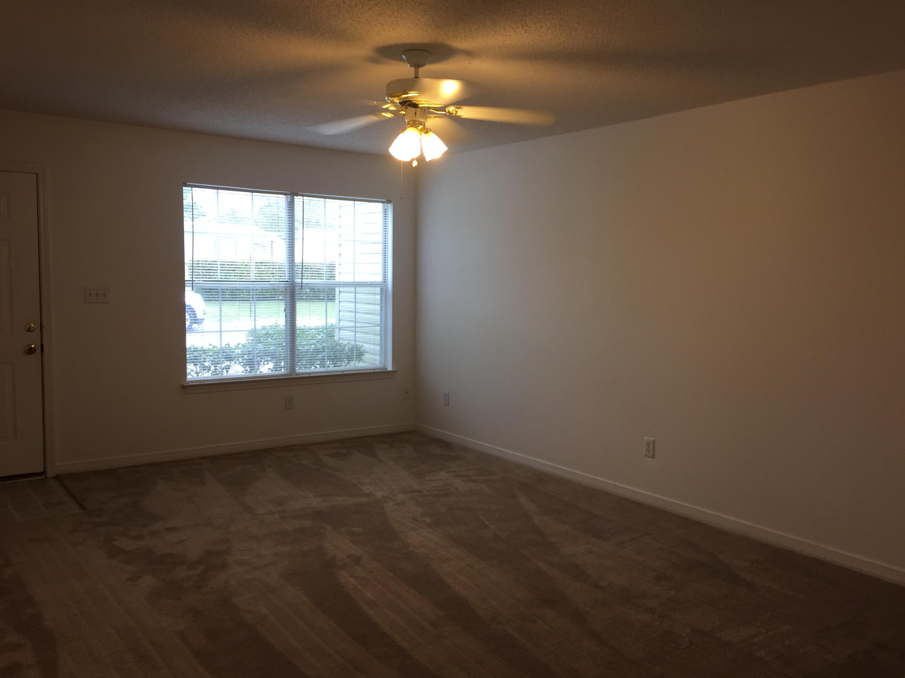 COURTLAND TERRACE T/H - Residential Lease