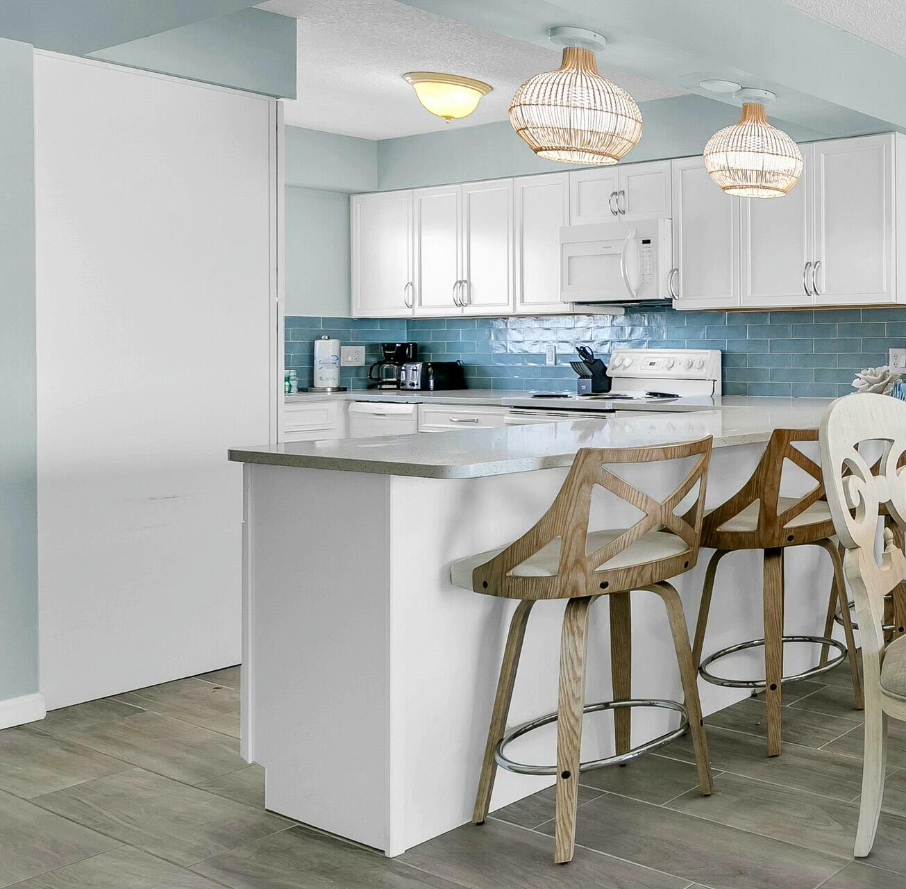 REGENCY TOWERS CONDO - Residential