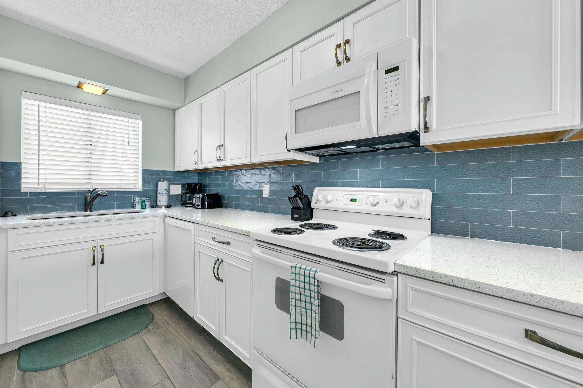 REGENCY TOWERS CONDO - Residential