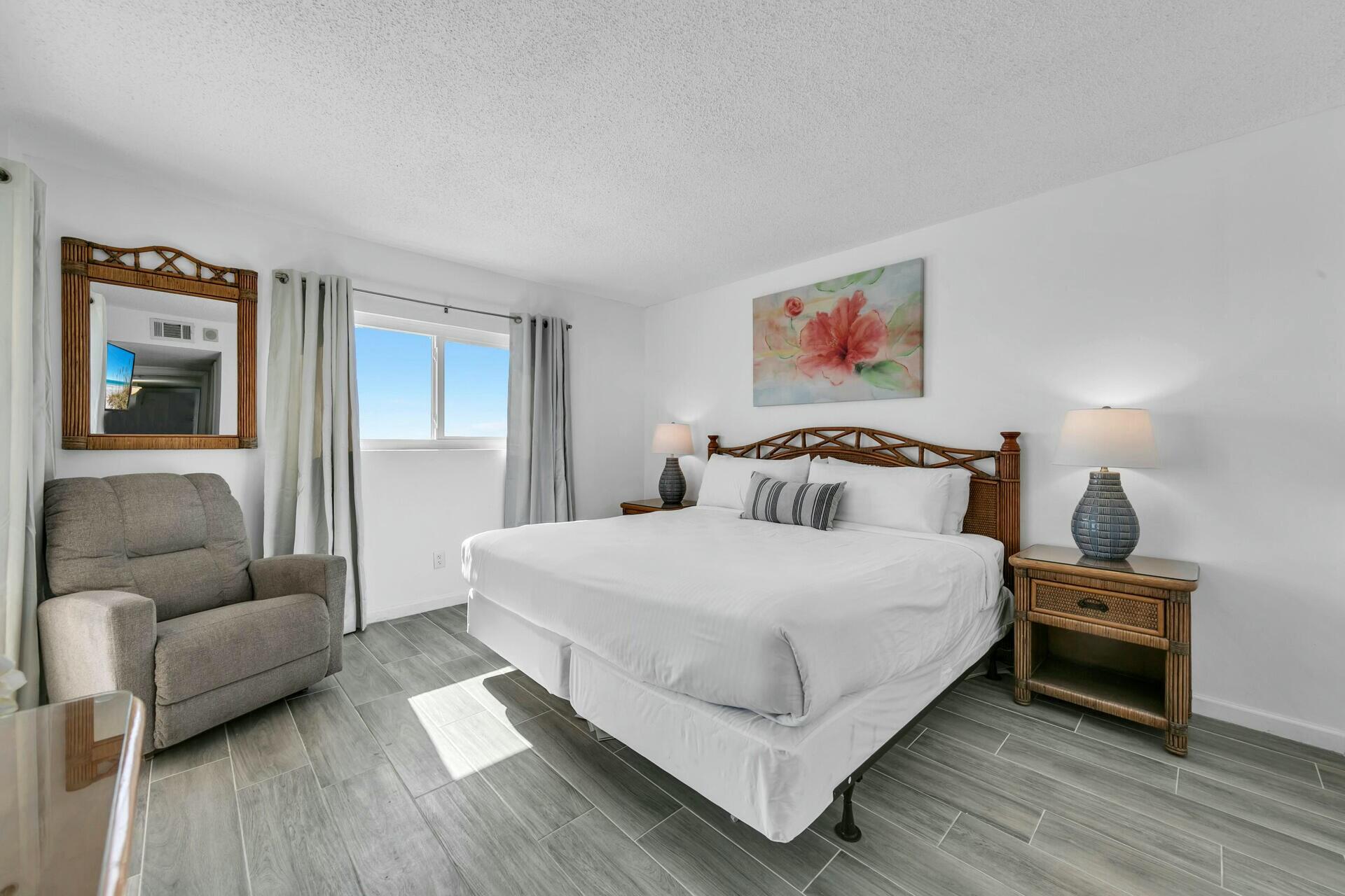 REGENCY TOWERS CONDO - Residential