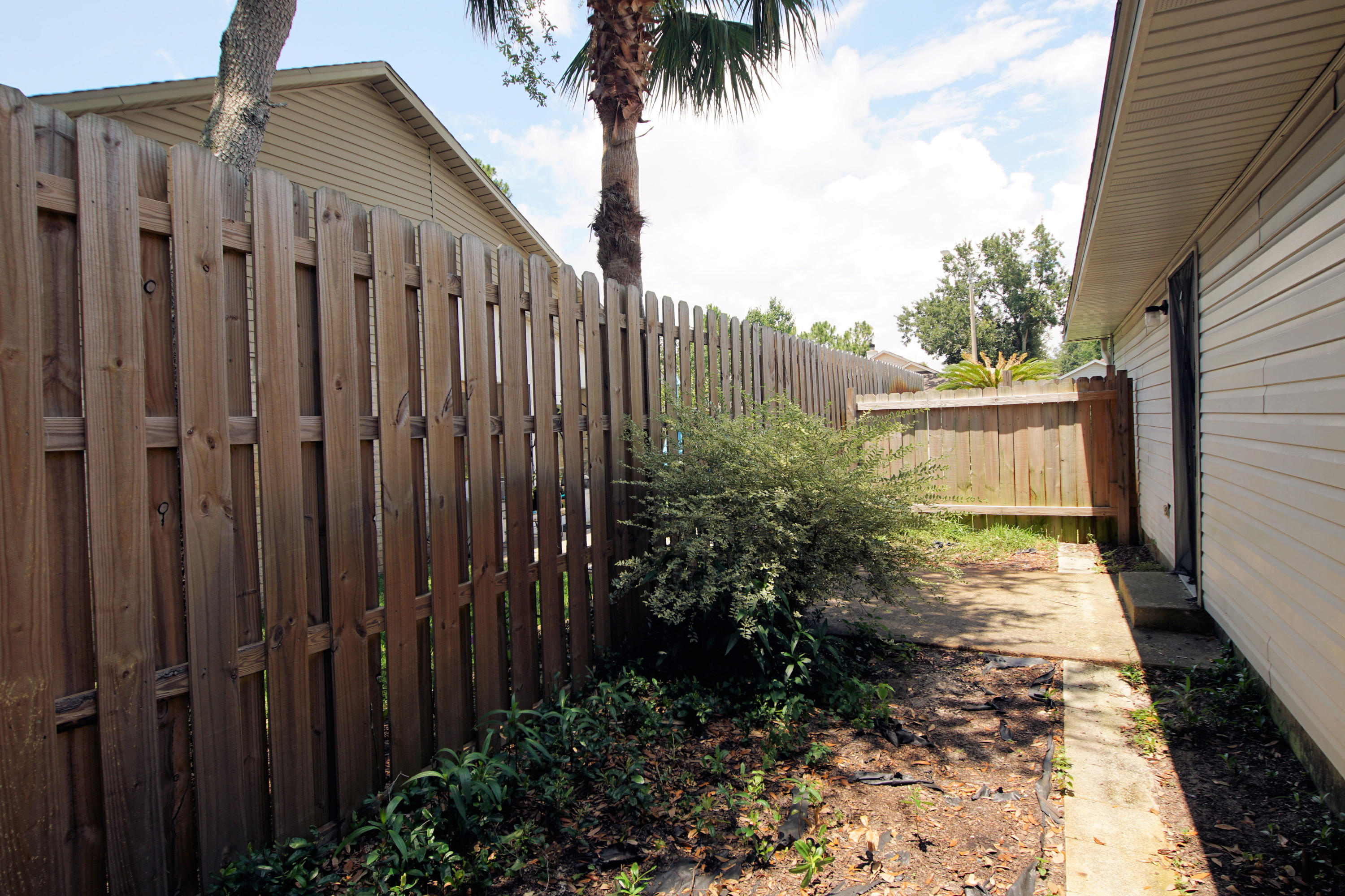 IVALEA GARDENS - Residential