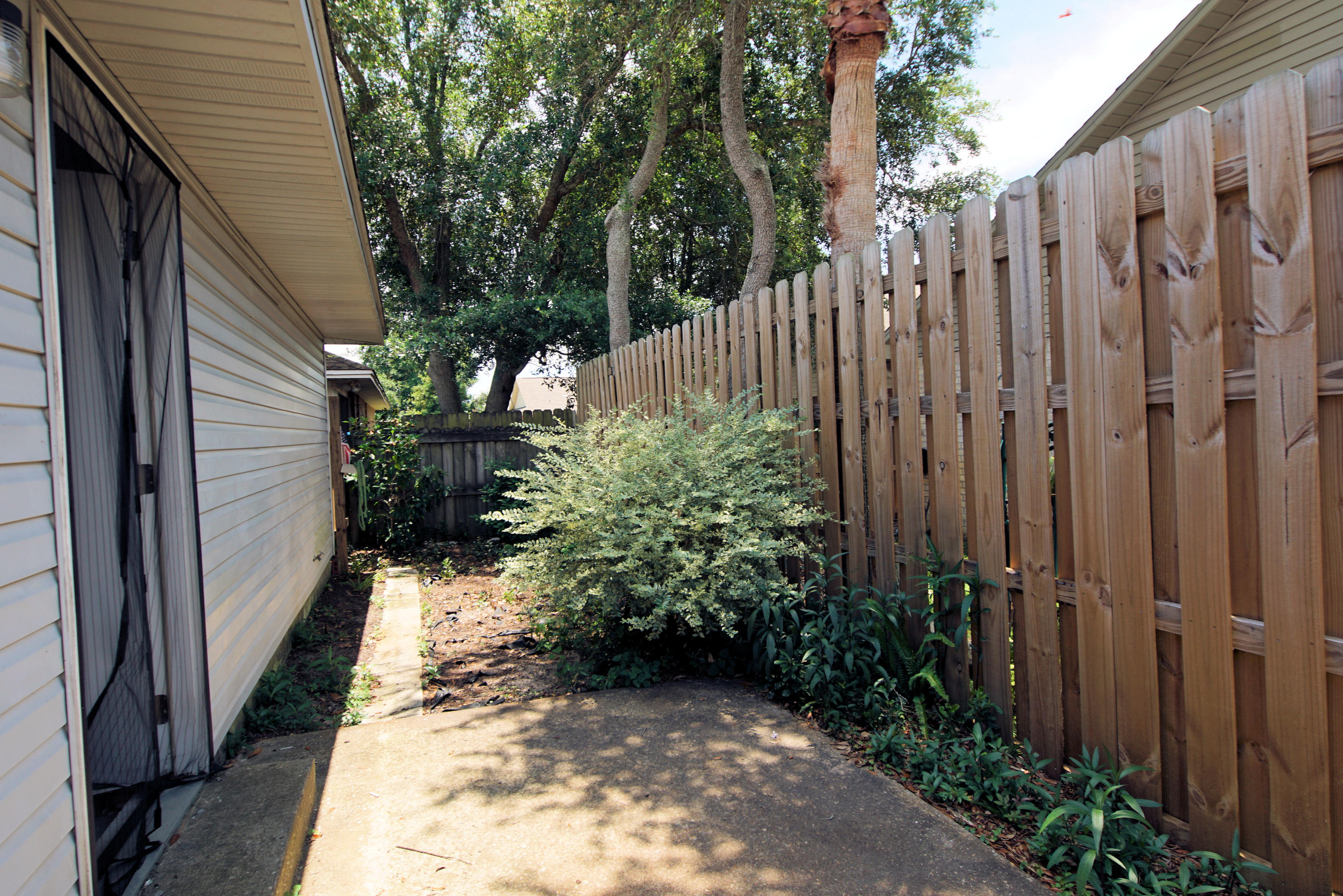 IVALEA GARDENS - Residential