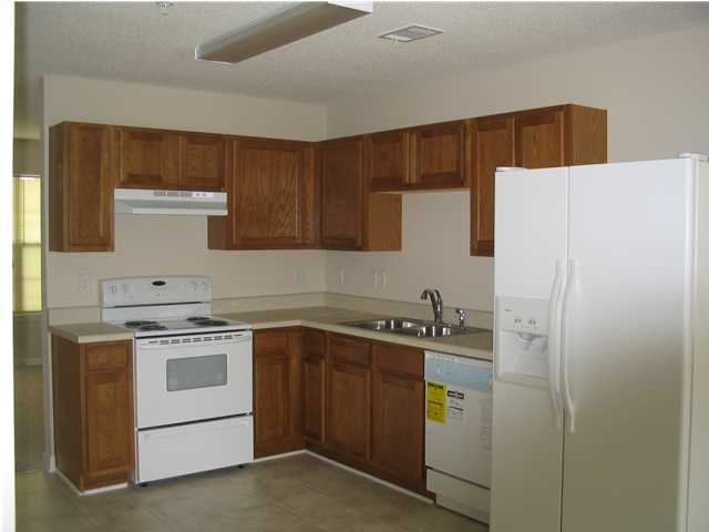 ROLLING PINES - Residential Lease