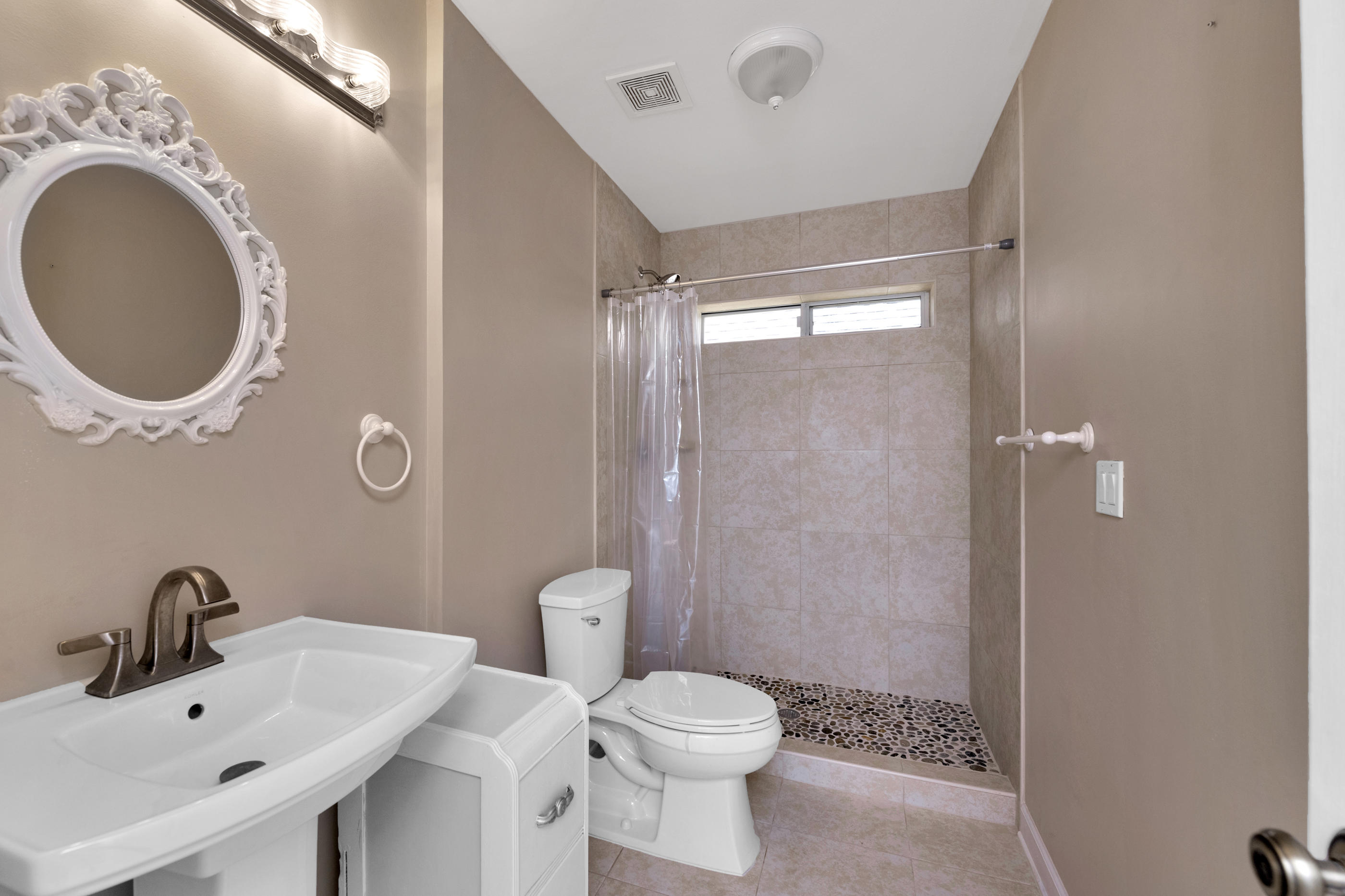 SHALIMAR POINTE S/D - Residential