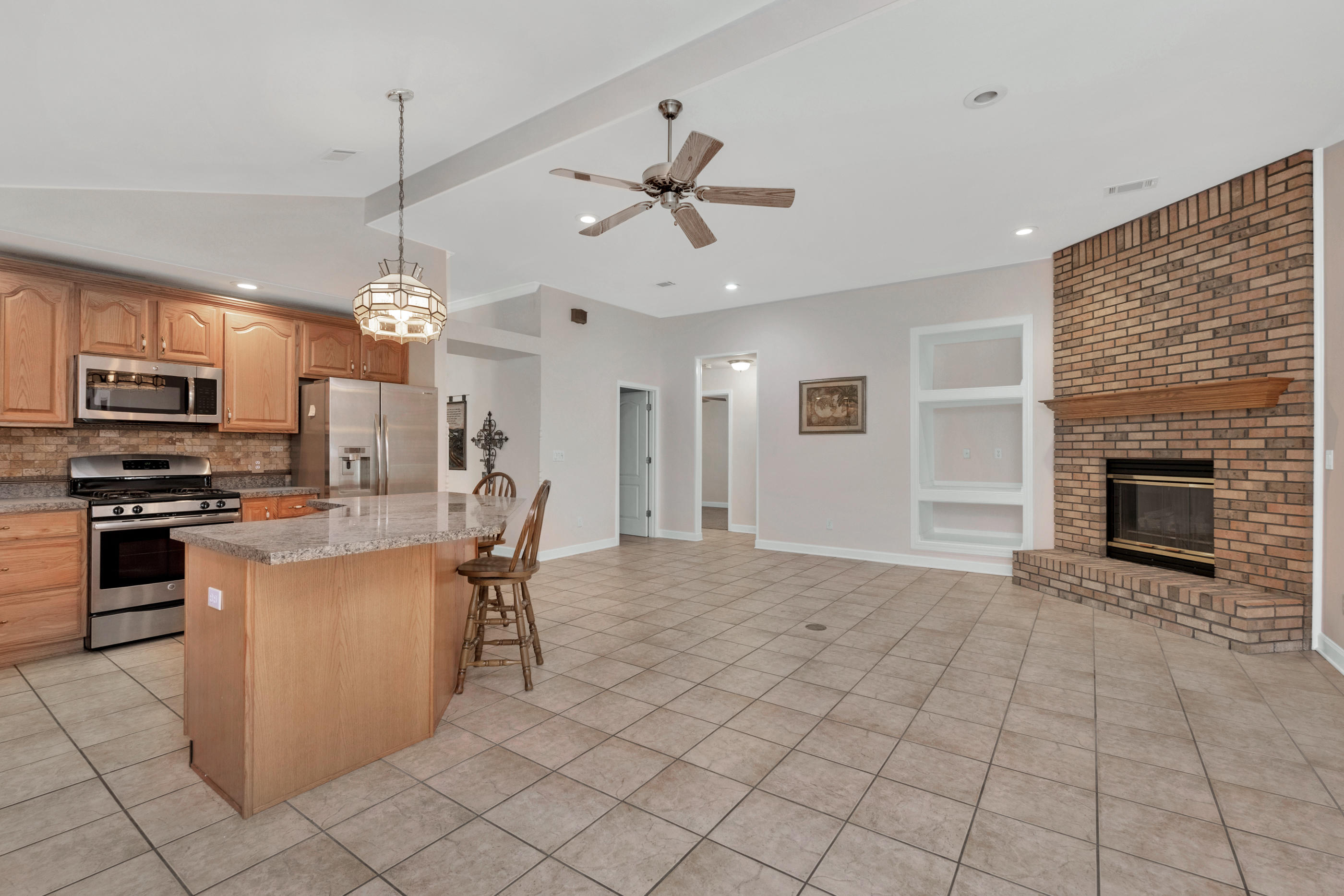 SHALIMAR POINTE S/D - Residential