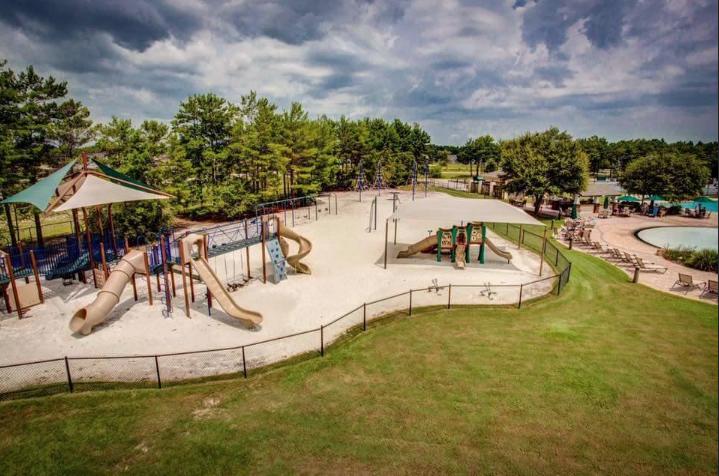 GARDENS AT HAMMOCK BAY - Residential