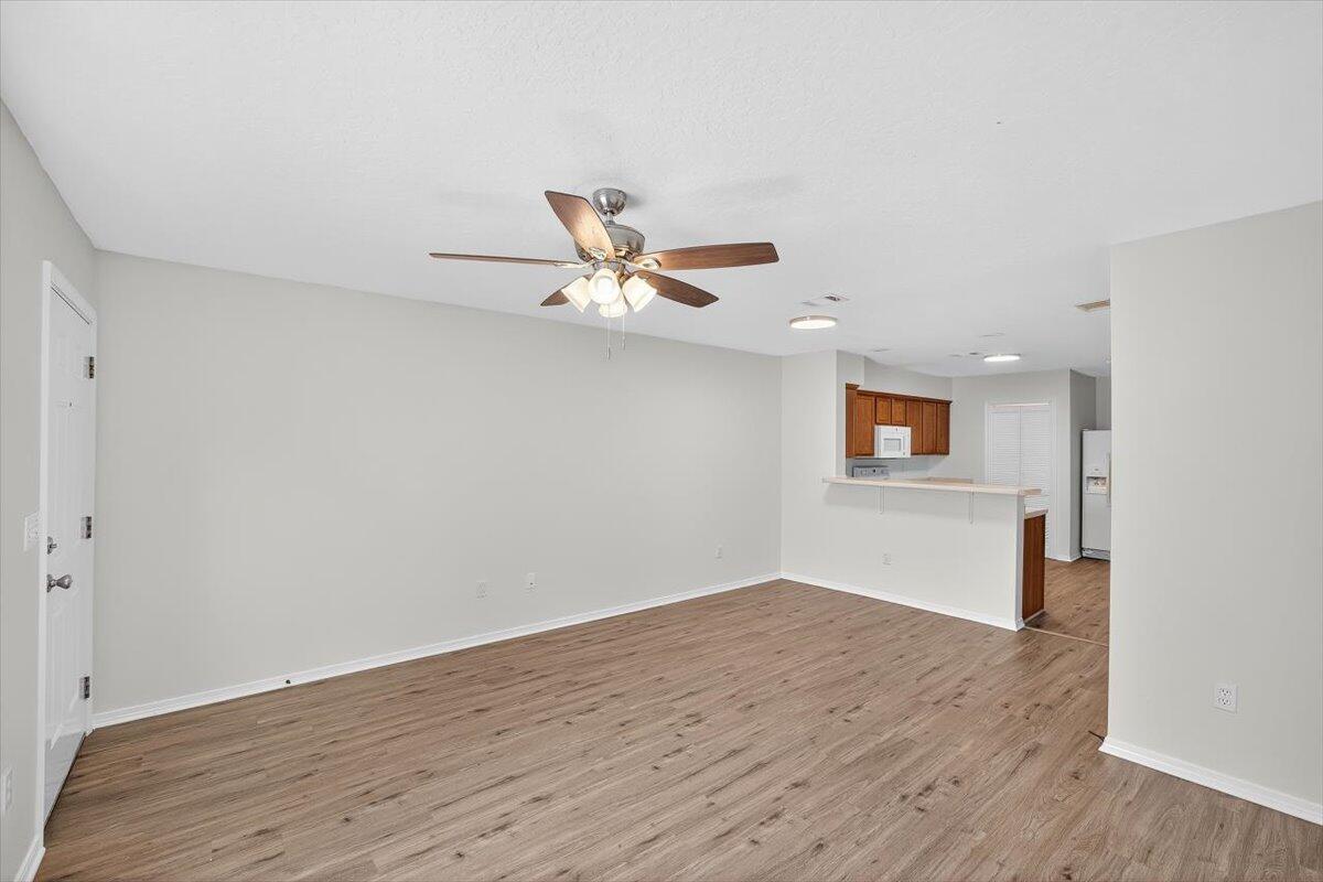 SHAY LIN TOWNHOMES - Residential