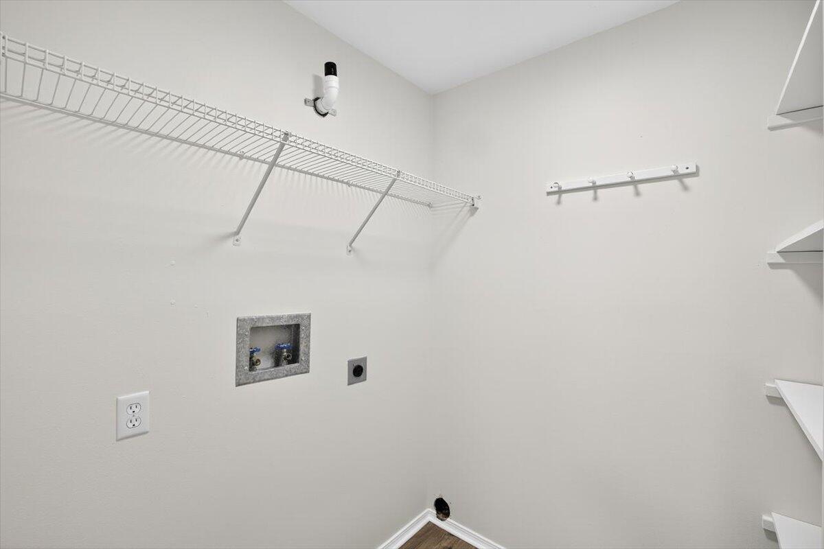 SHAY LIN TOWNHOMES - Residential