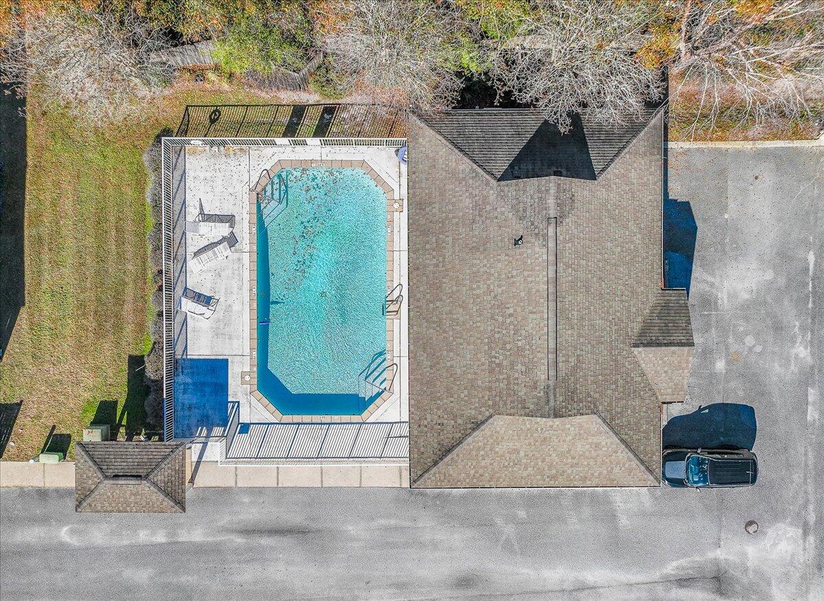 SHAY LIN TOWNHOMES - Residential