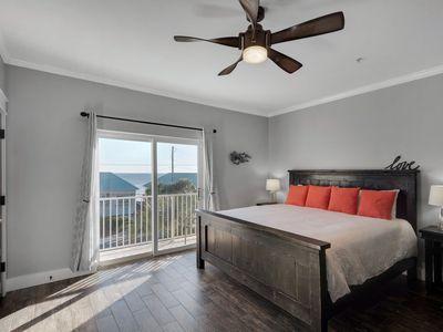 Royal Seaesta - Residential