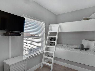 Royal Seaesta - Residential