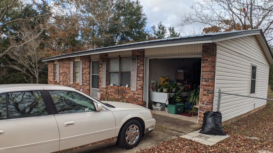 Attention Investors: Brick, single family home in Crestview with 972 sqft of living space, 3 bedrooms and 1.5 bathrooms. Situated in a peaceful community, 15 minutes away from Garden City Park. The backyard is fenced with chainlink.