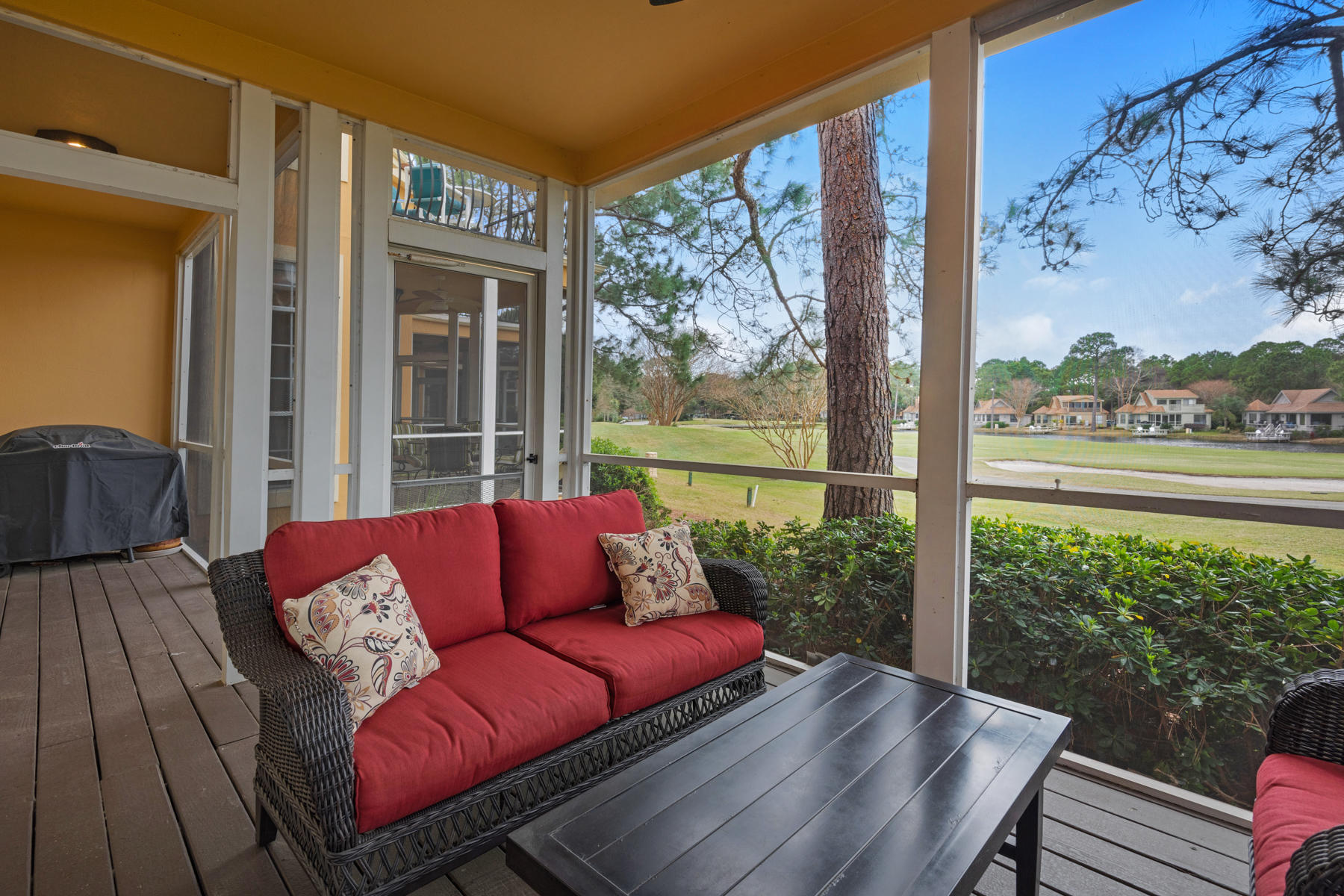 VANTAGE POINTE - Residential