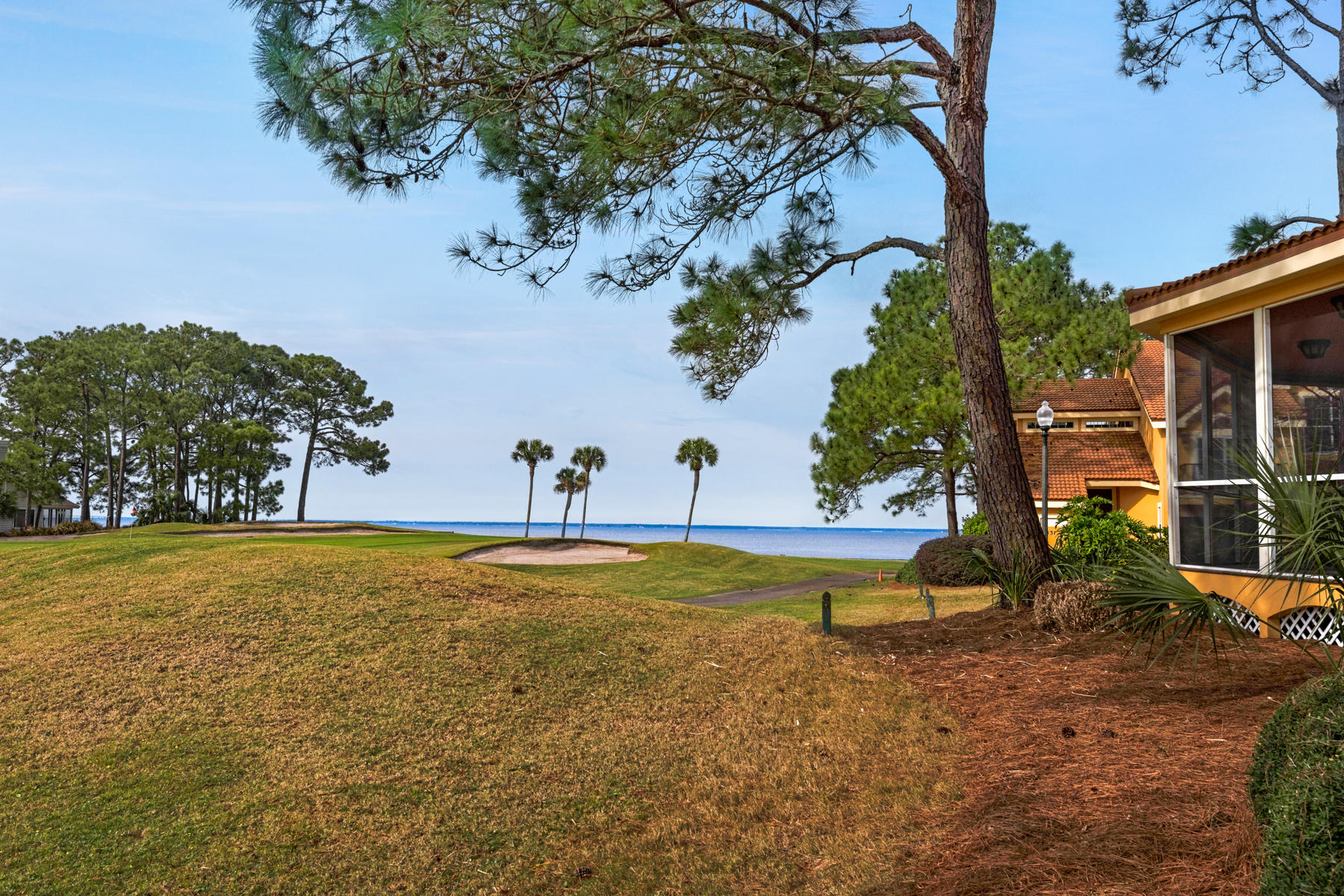 VANTAGE POINTE - Residential