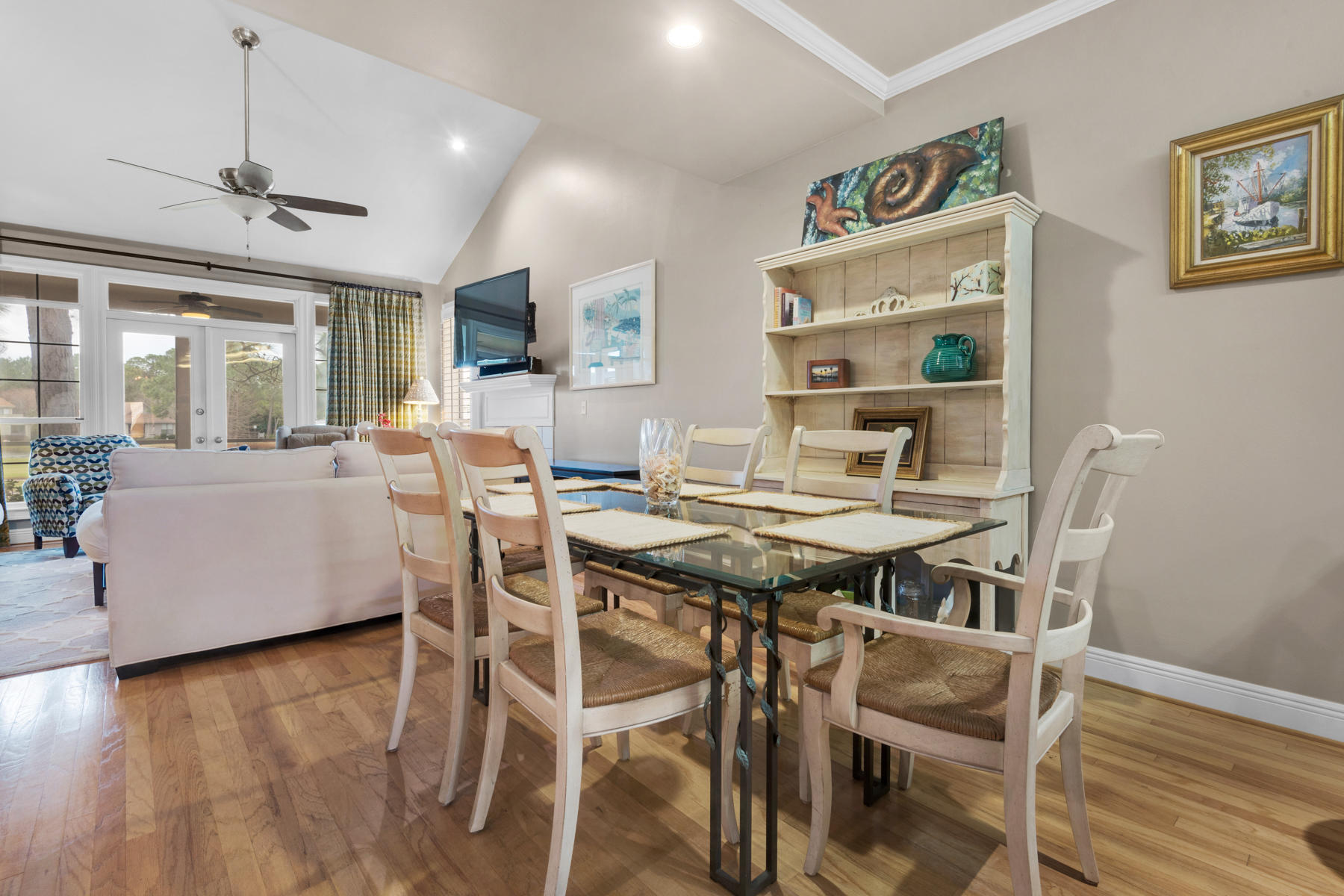 VANTAGE POINTE - Residential