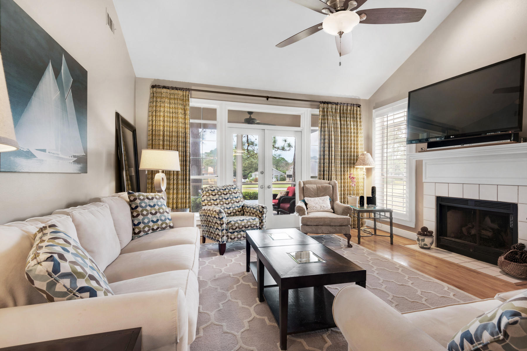 VANTAGE POINTE - Residential