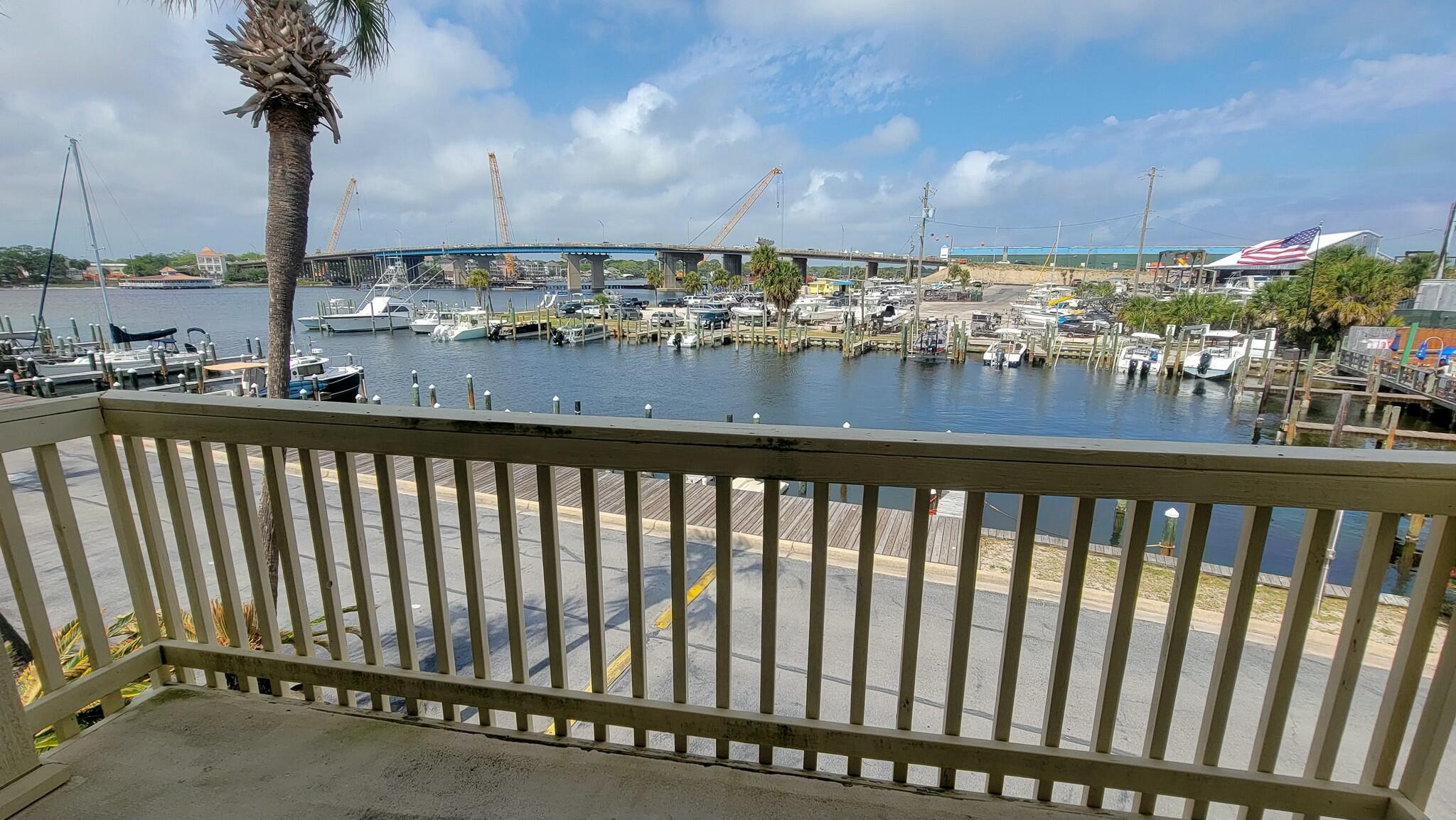 CLIPPER COVE T/H - Residential