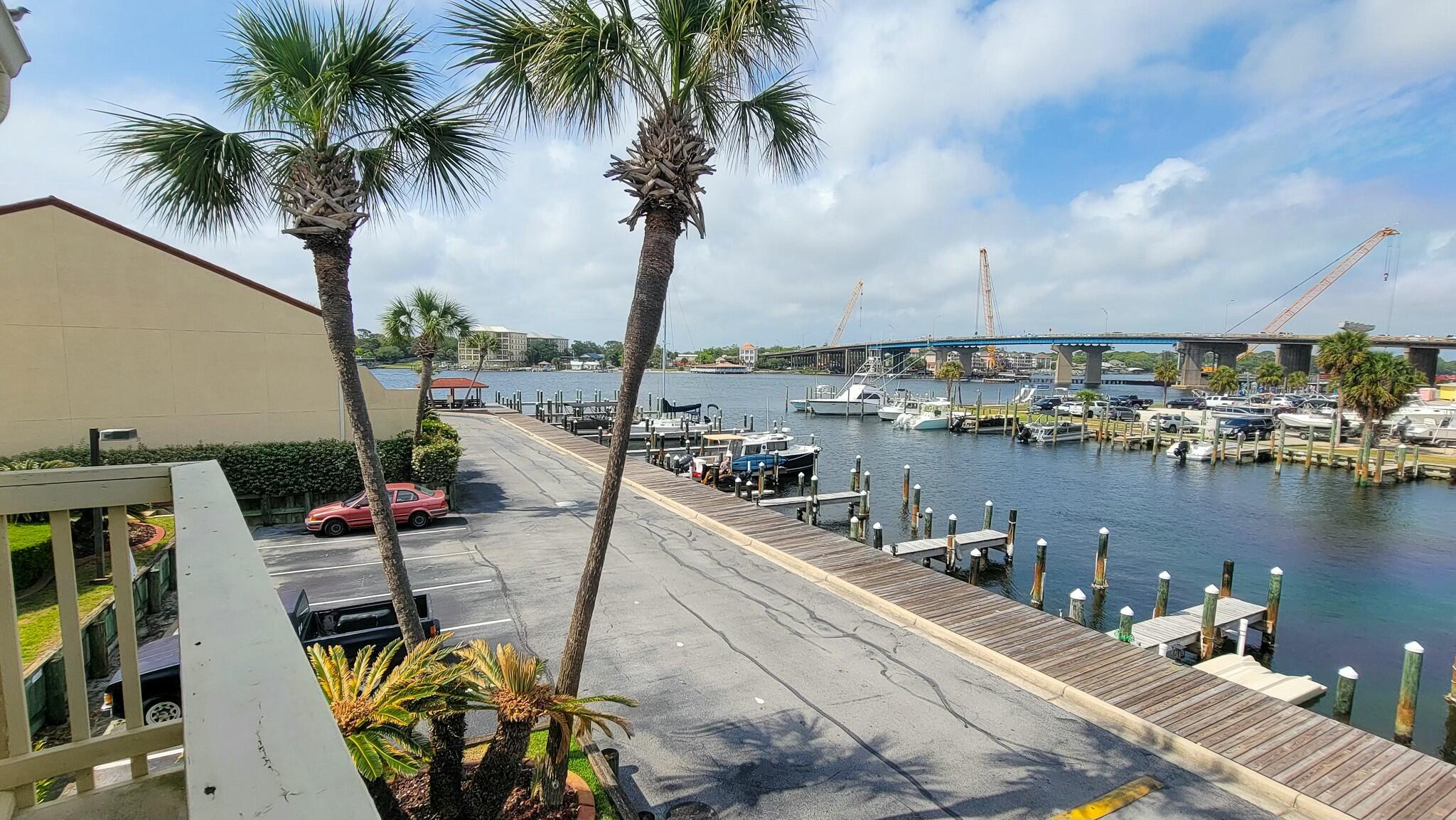 CLIPPER COVE T/H - Residential