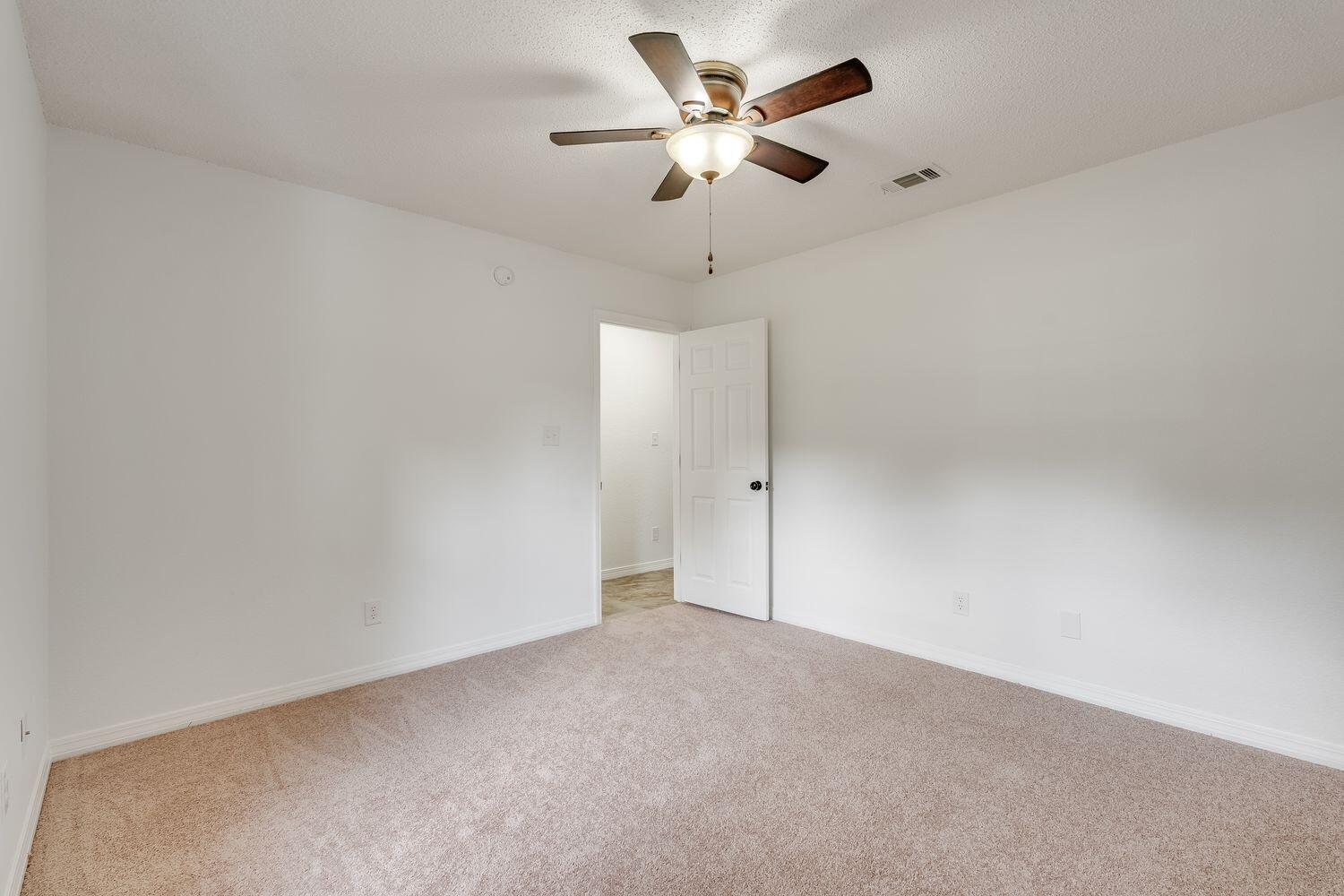 ROLLING HILLS ESTATES - Residential