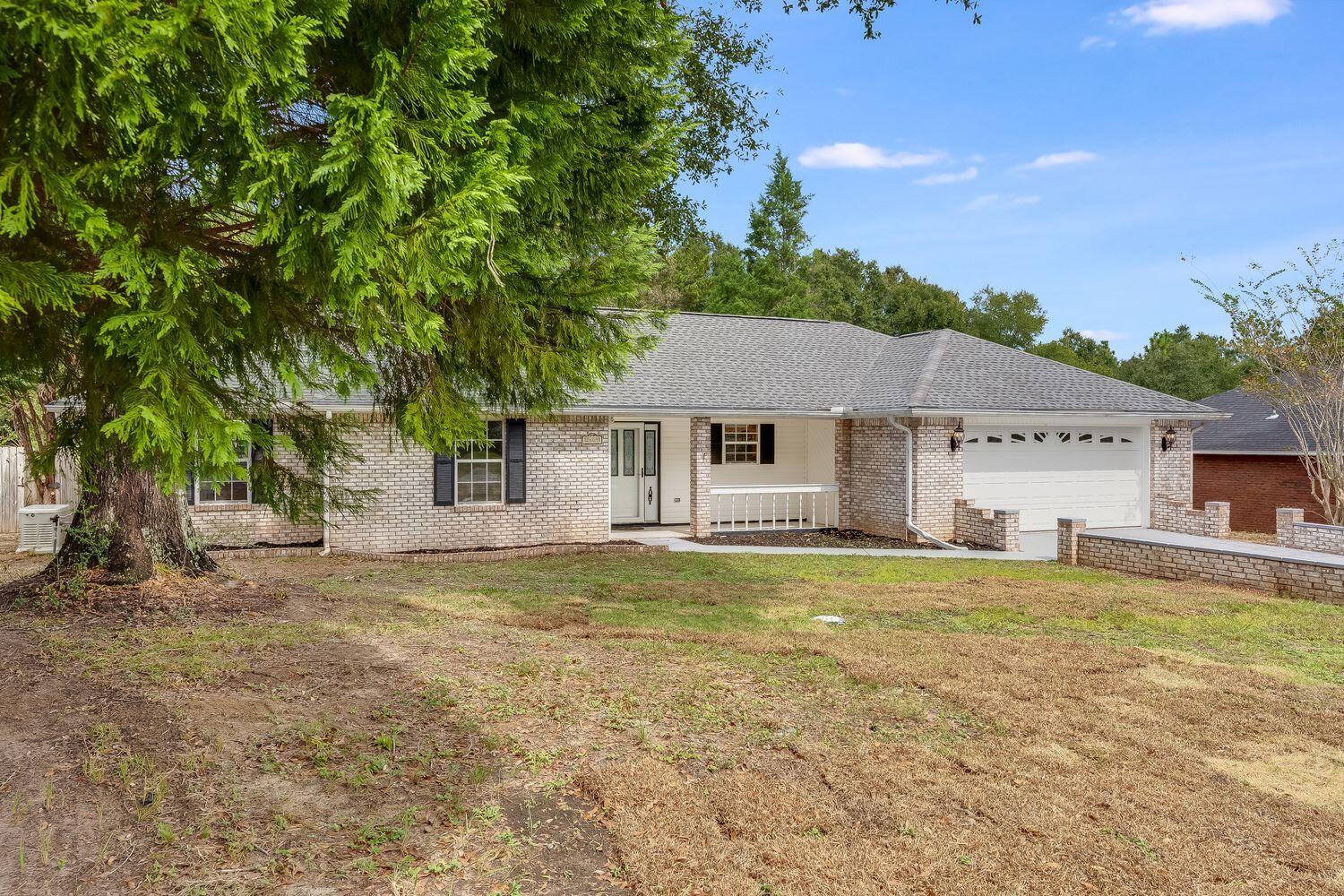 ROLLING HILLS ESTATES - Residential