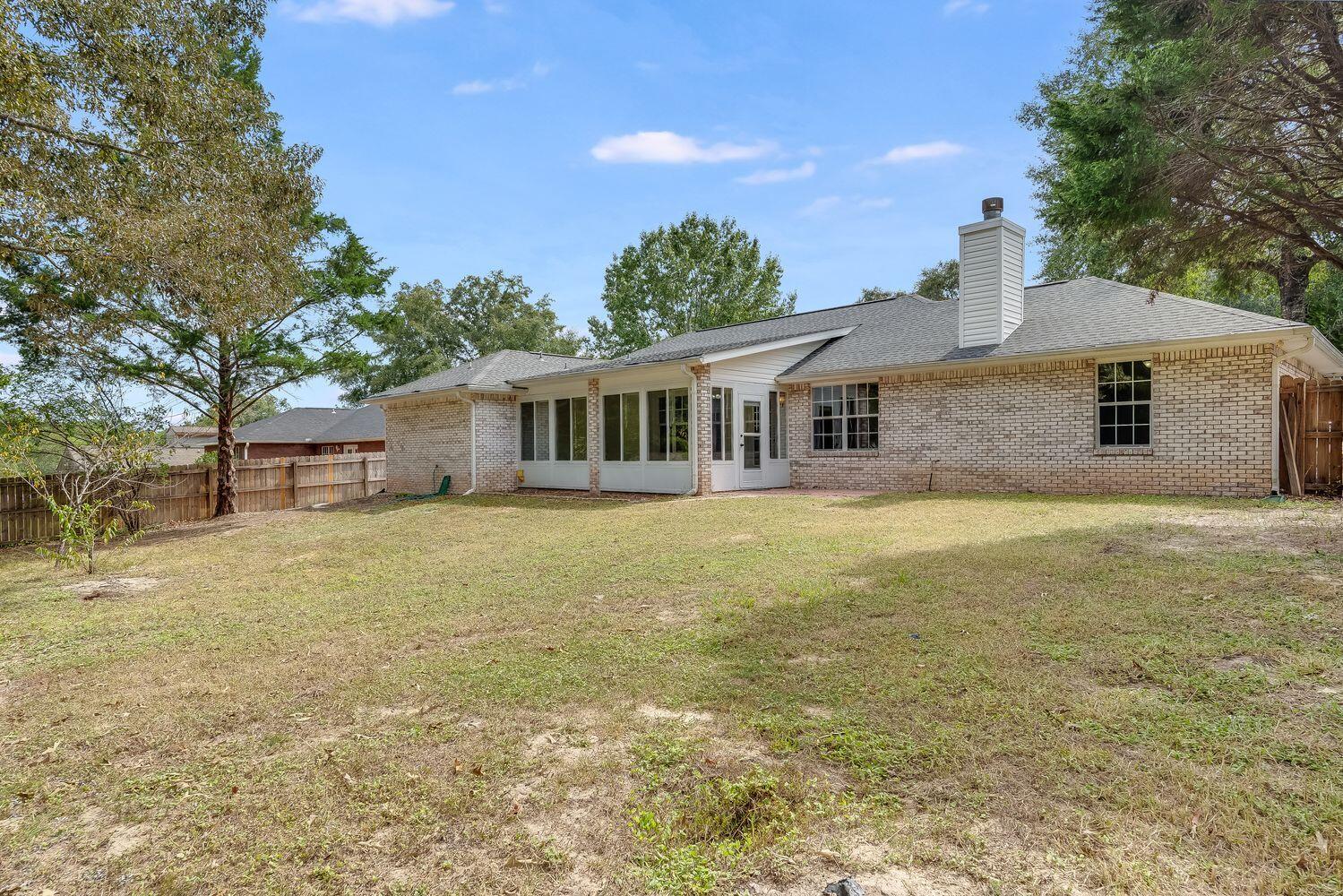 ROLLING HILLS ESTATES - Residential